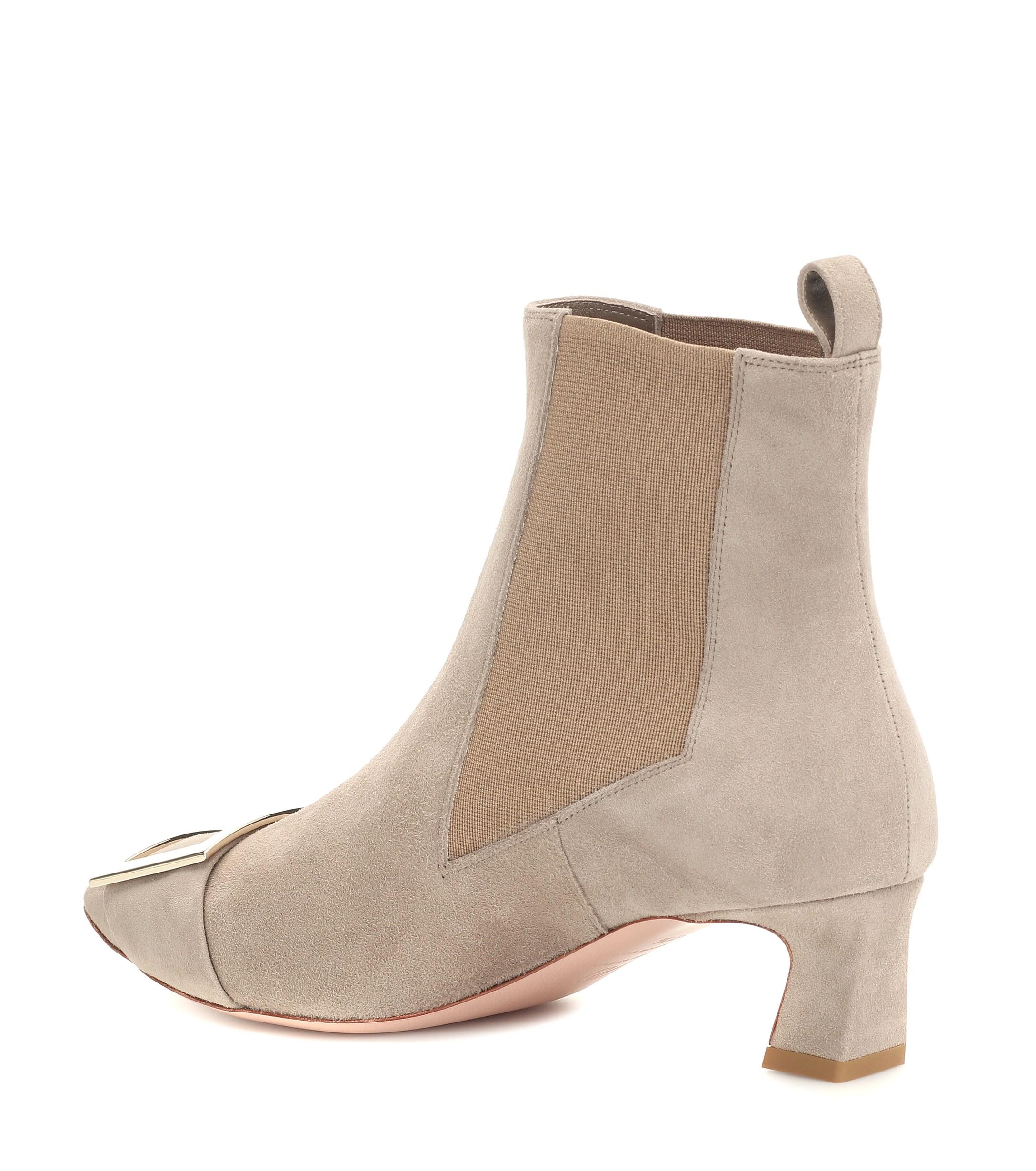 Roger Vivier Chelsea Trompette Suede Ankle Boots in Beige (Natural) - Lyst