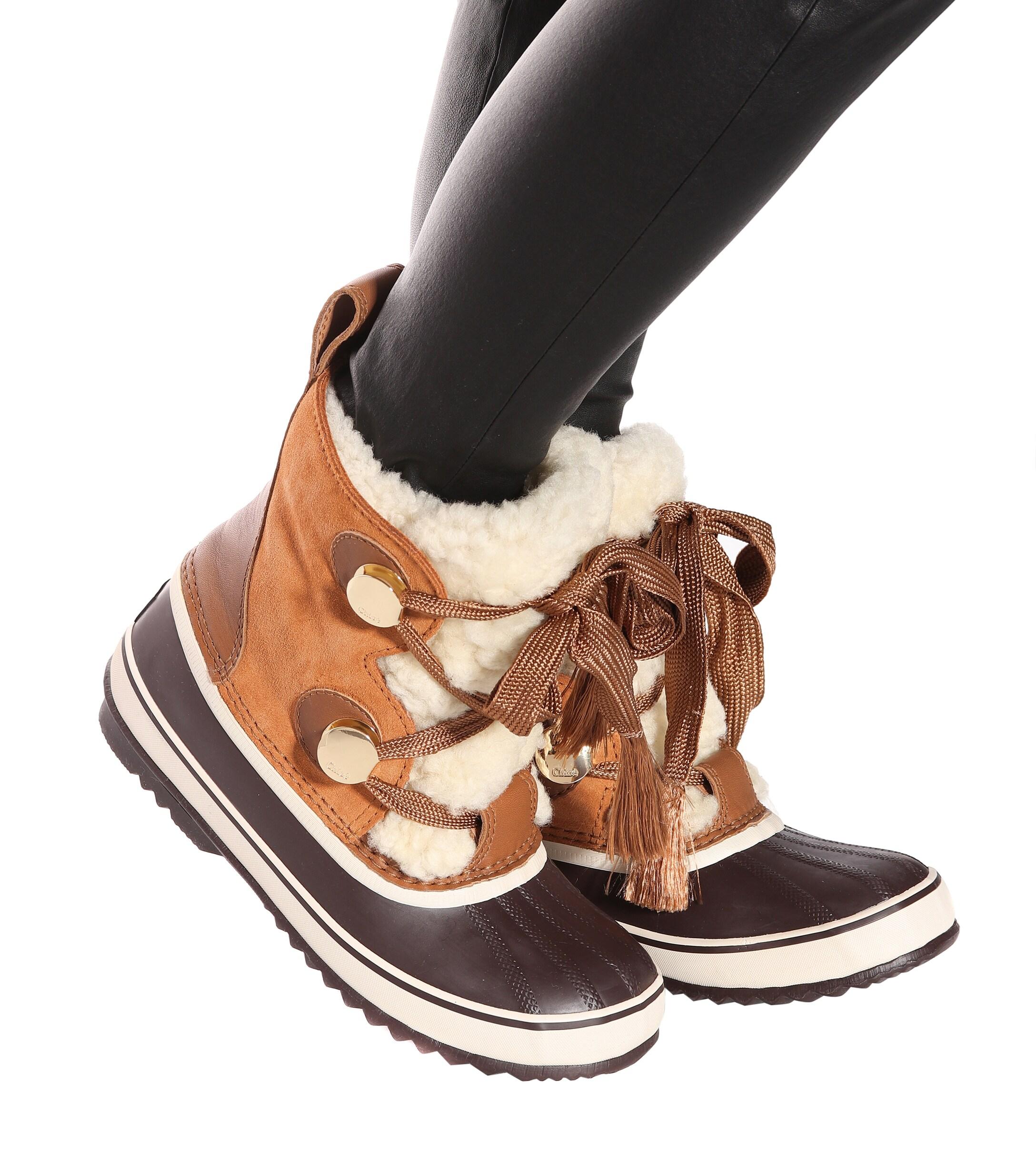 Chloé + Sorel Crosta Leather-trimmed Suede And Shearling Boots in Natural  Brown (Brown) - Lyst