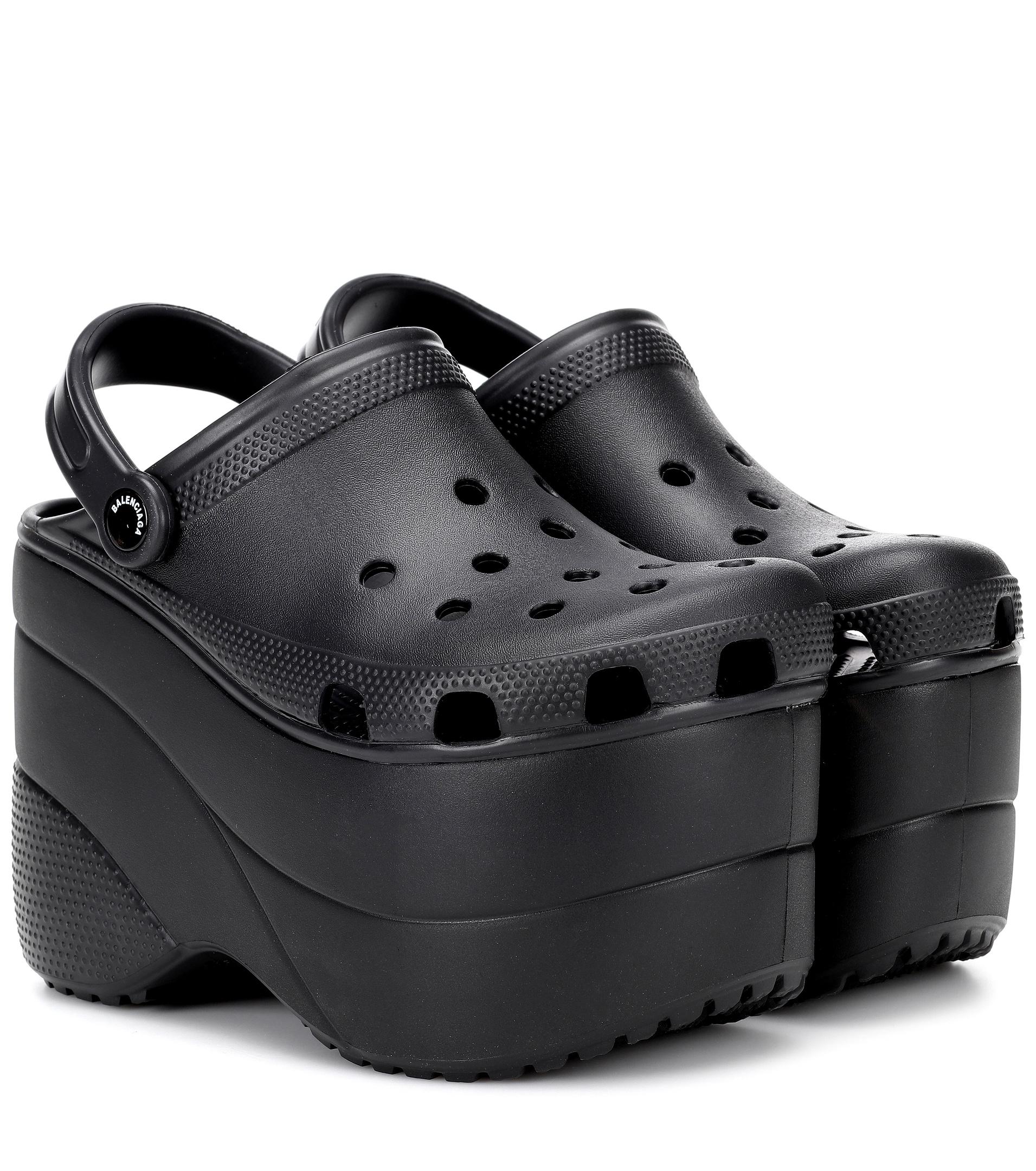 Crocs con plataforma de color Negro | Lyst