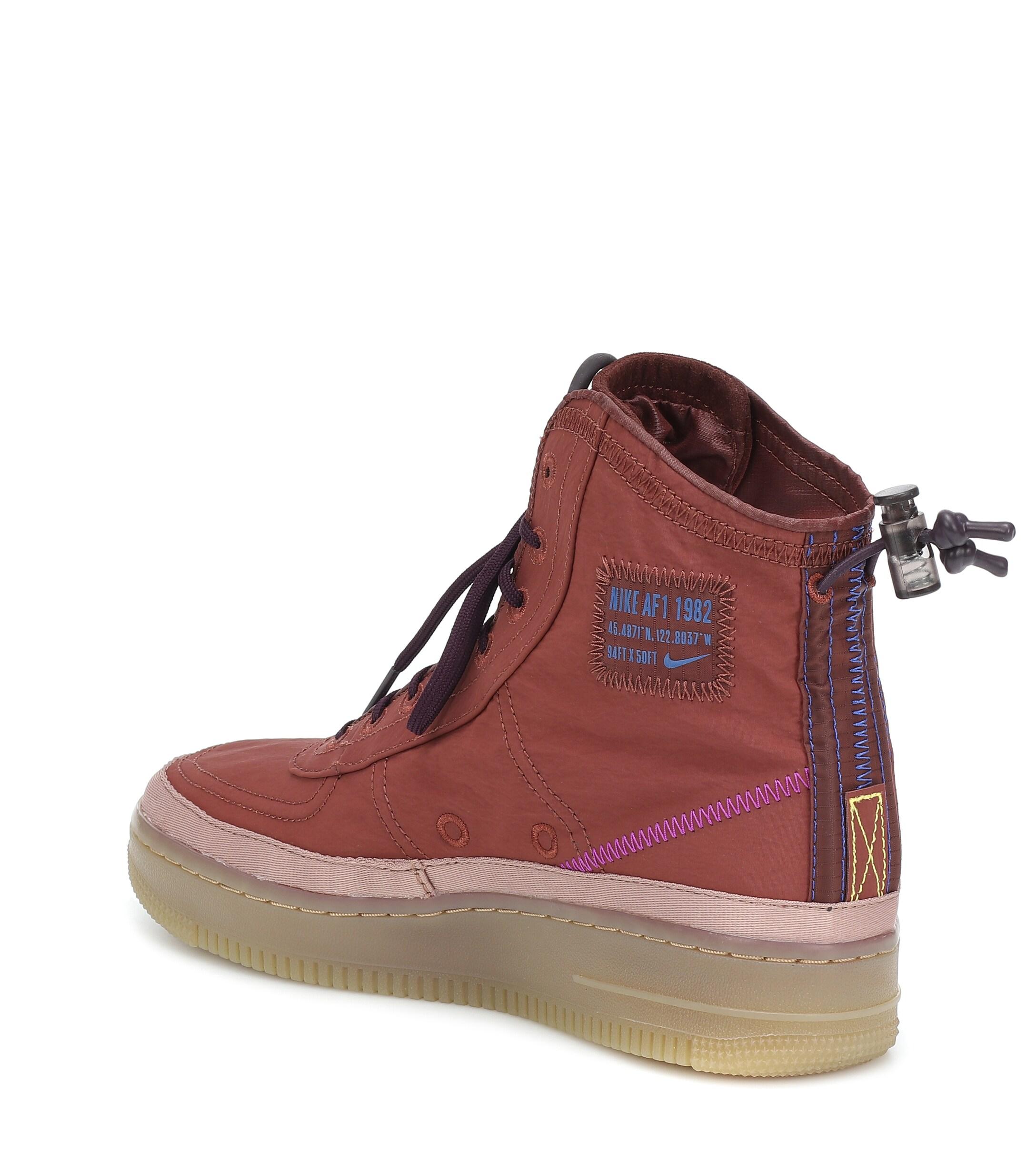 Baskets montantes Air Force 1 Shell Nike en coloris Rouge - Lyst