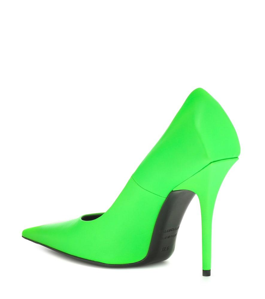 Décolleté Square KnifeBalenciaga in Pelle di colore Verde | Lyst