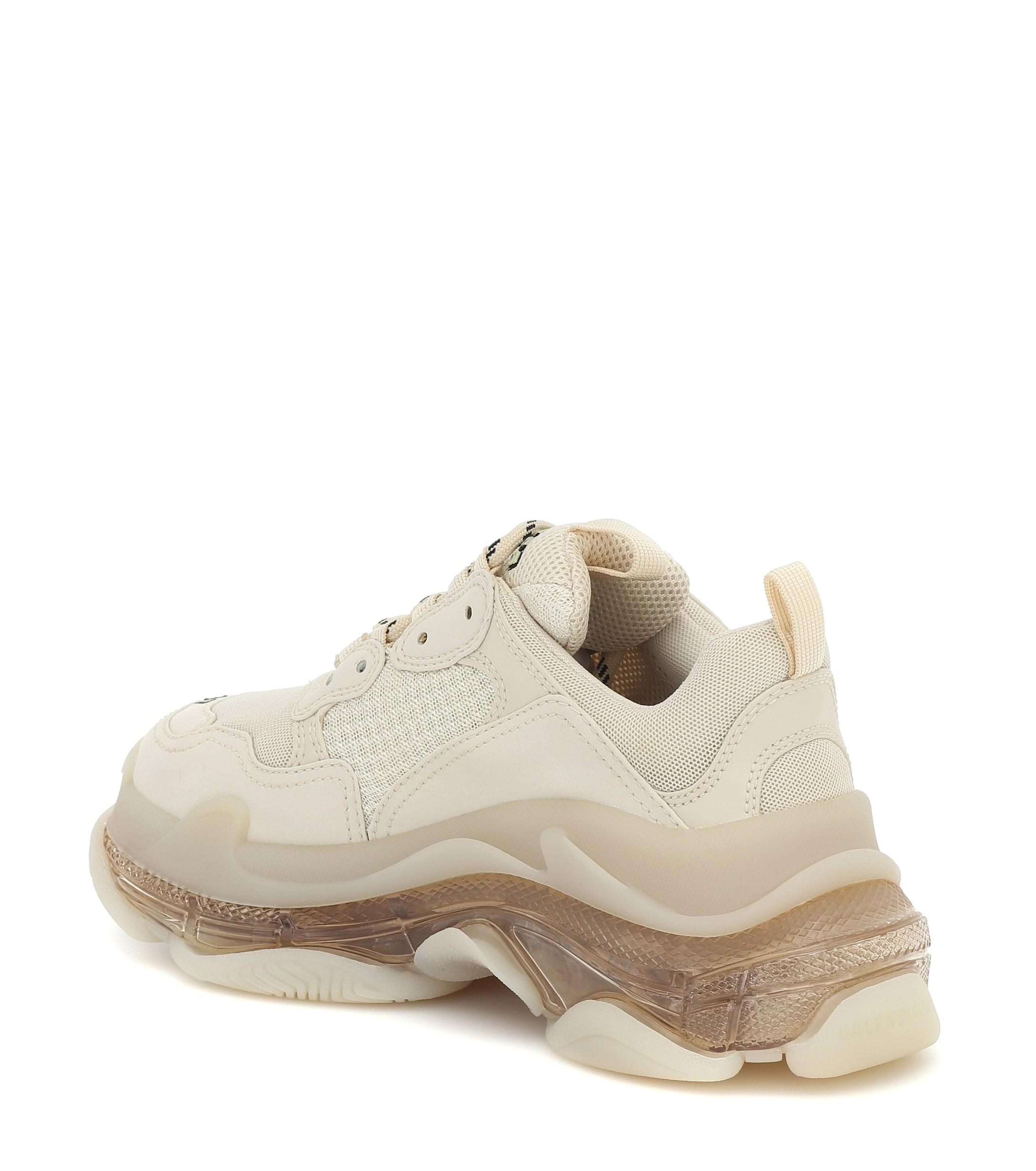 off white x balenciaga triple s