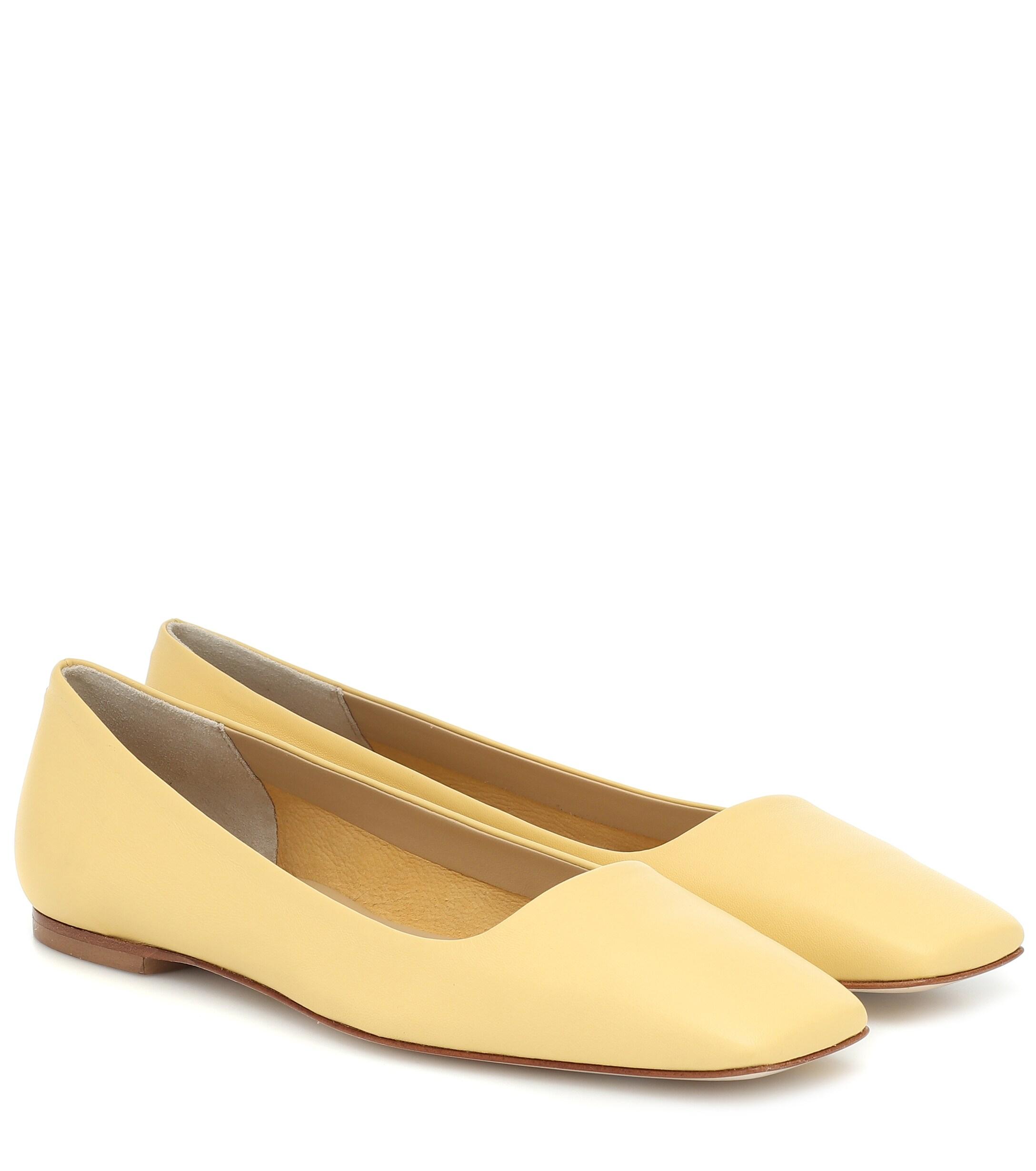 Dries Van Noten Gina Leather Ballet Flats in Yellow - Lyst