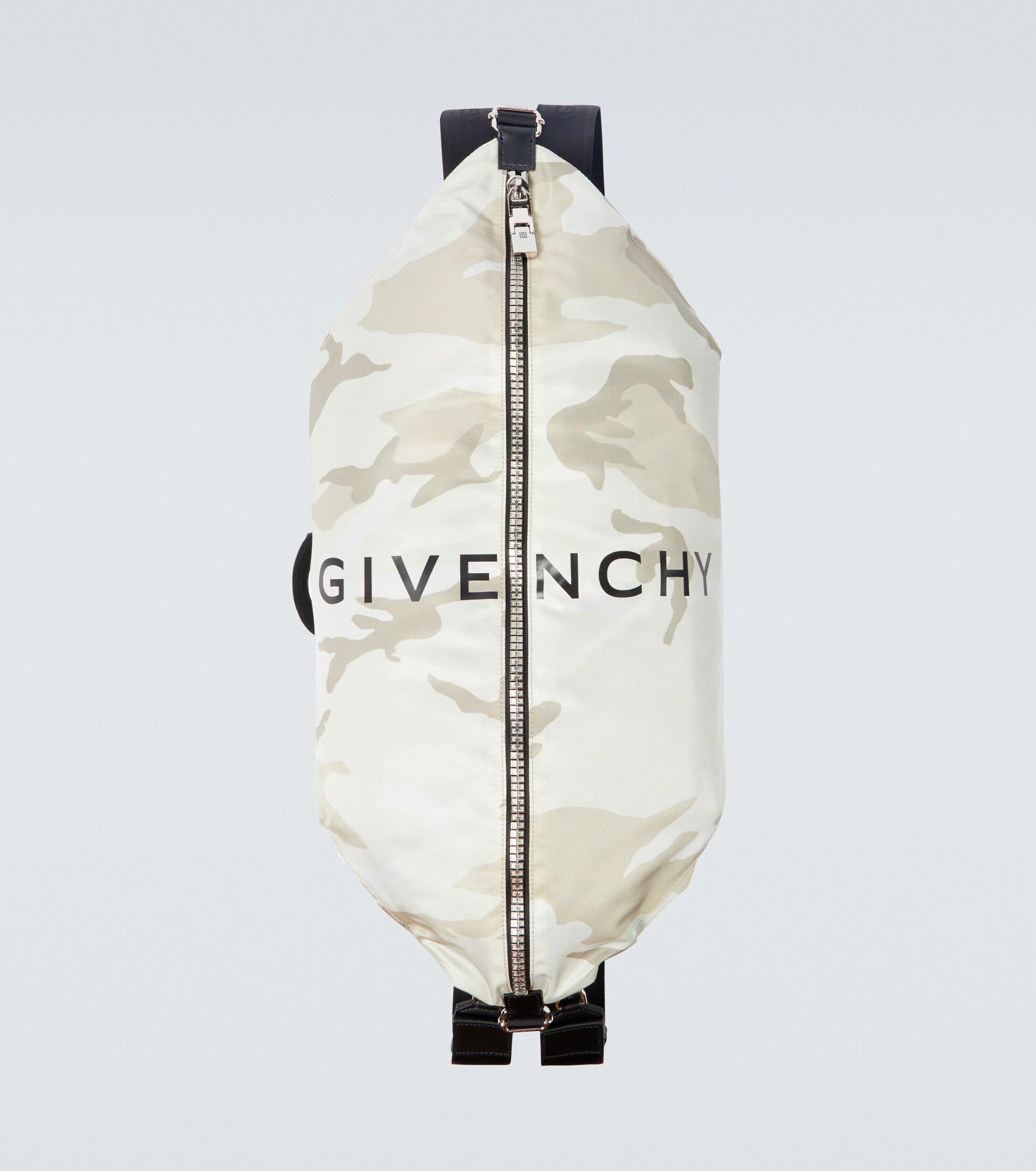 Hombre Bolsos de Mochilas de Mochila 4G ligera de tejido técnico Givenchy de Tejido sintético de color Negro para hombre 