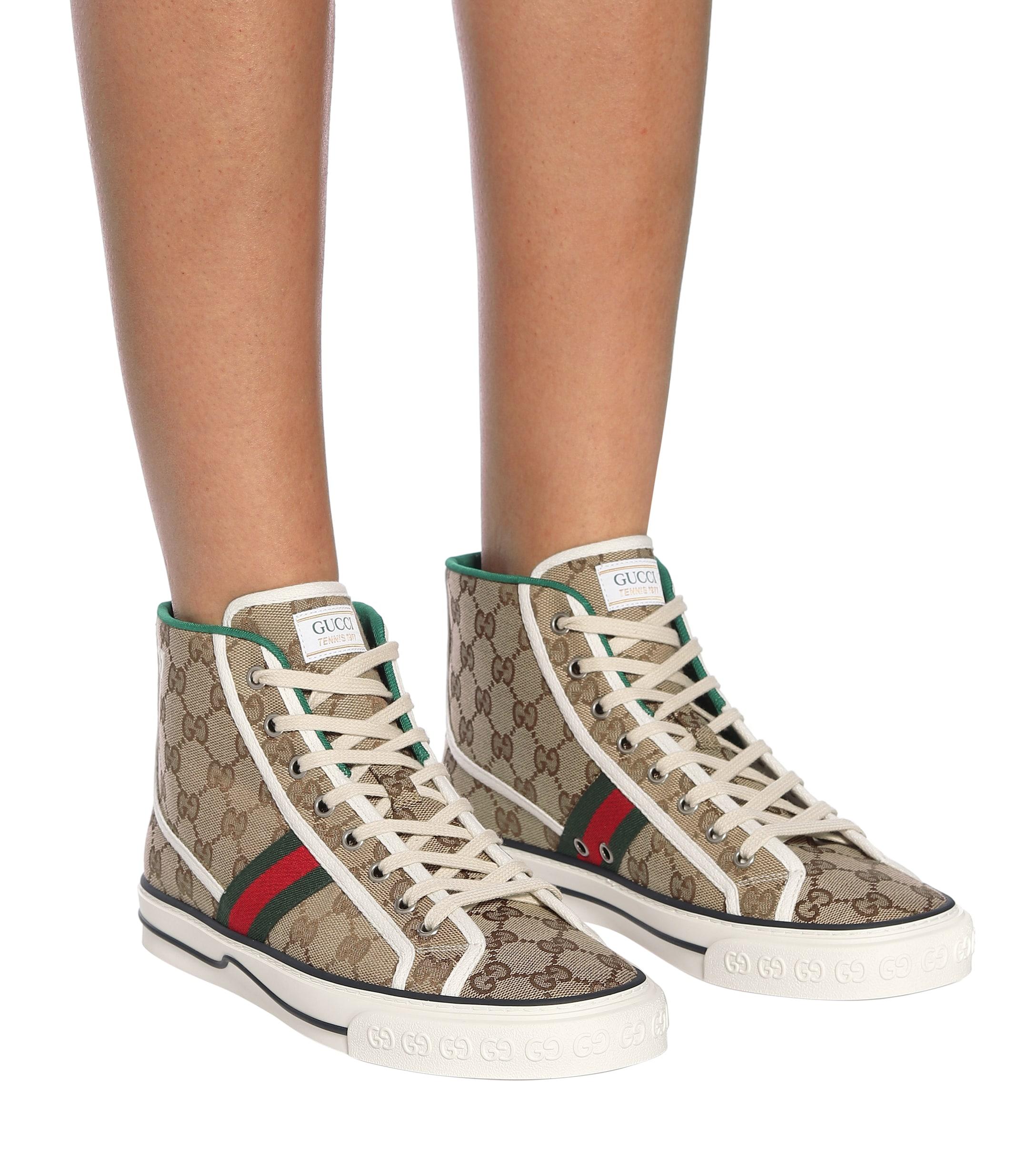 knöchelhohe bergschuhe