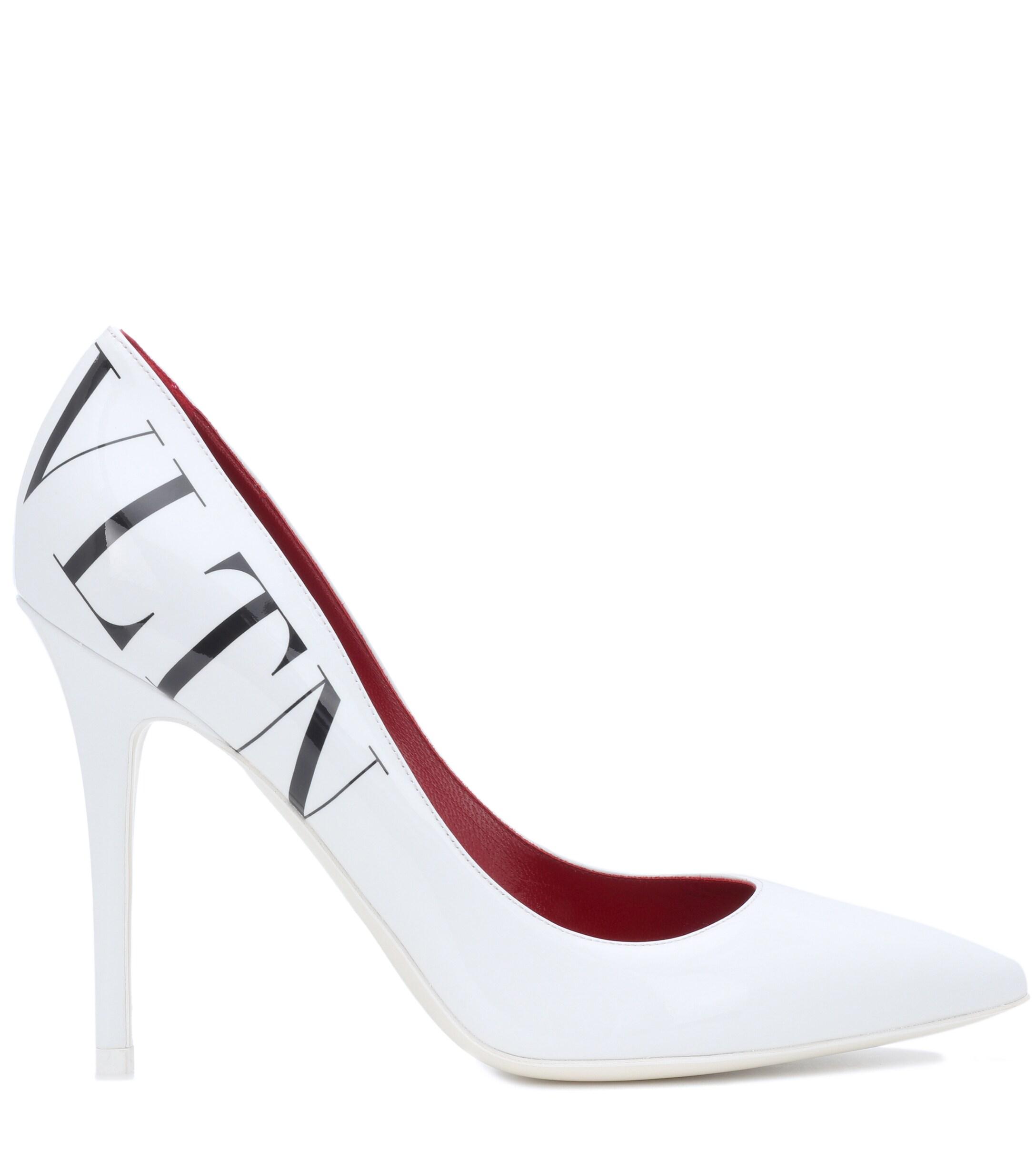 vltn white pumps