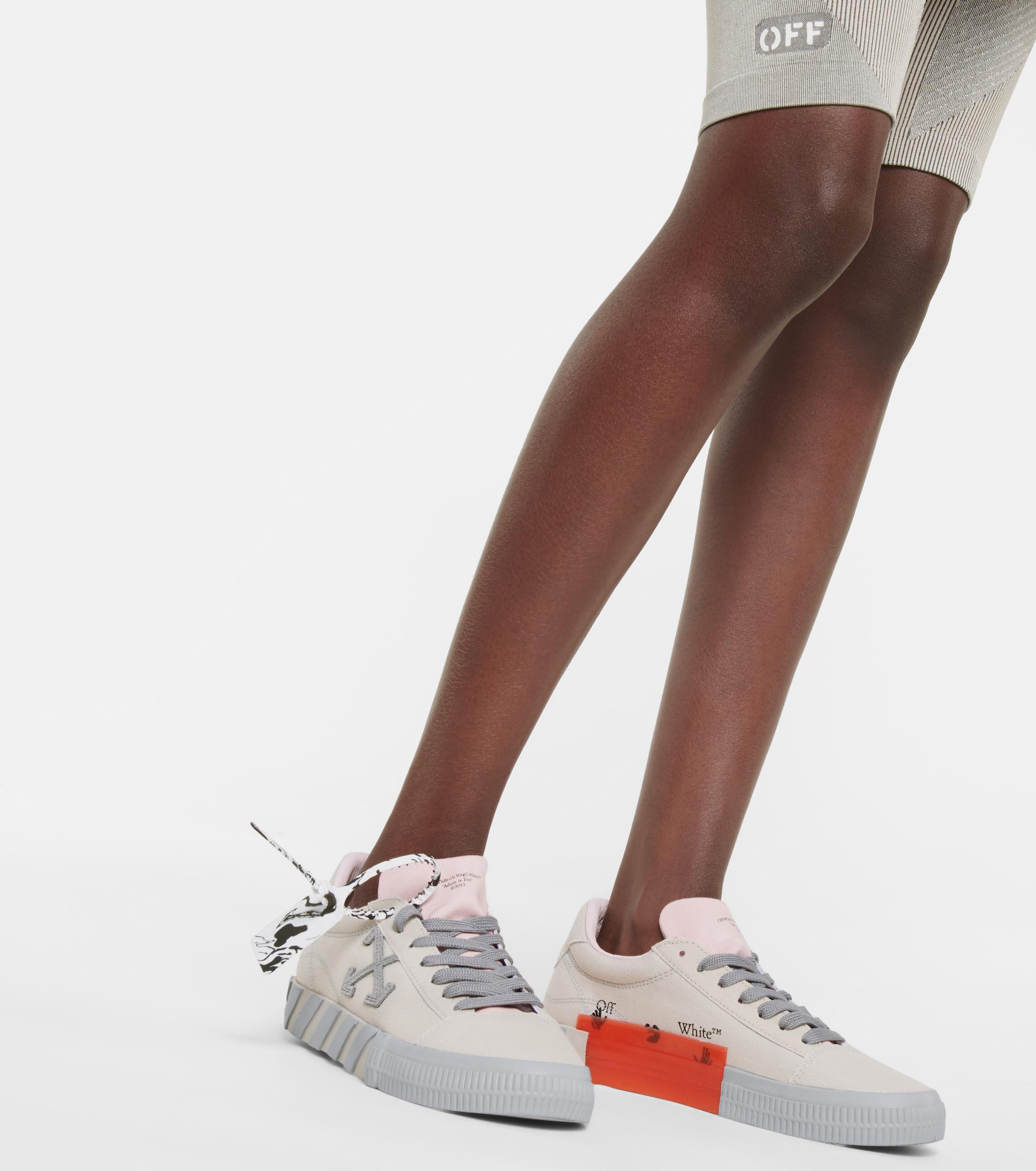 Off-White c/o Virgil Abloh Low Vulcanized Canvas Sneaker In White