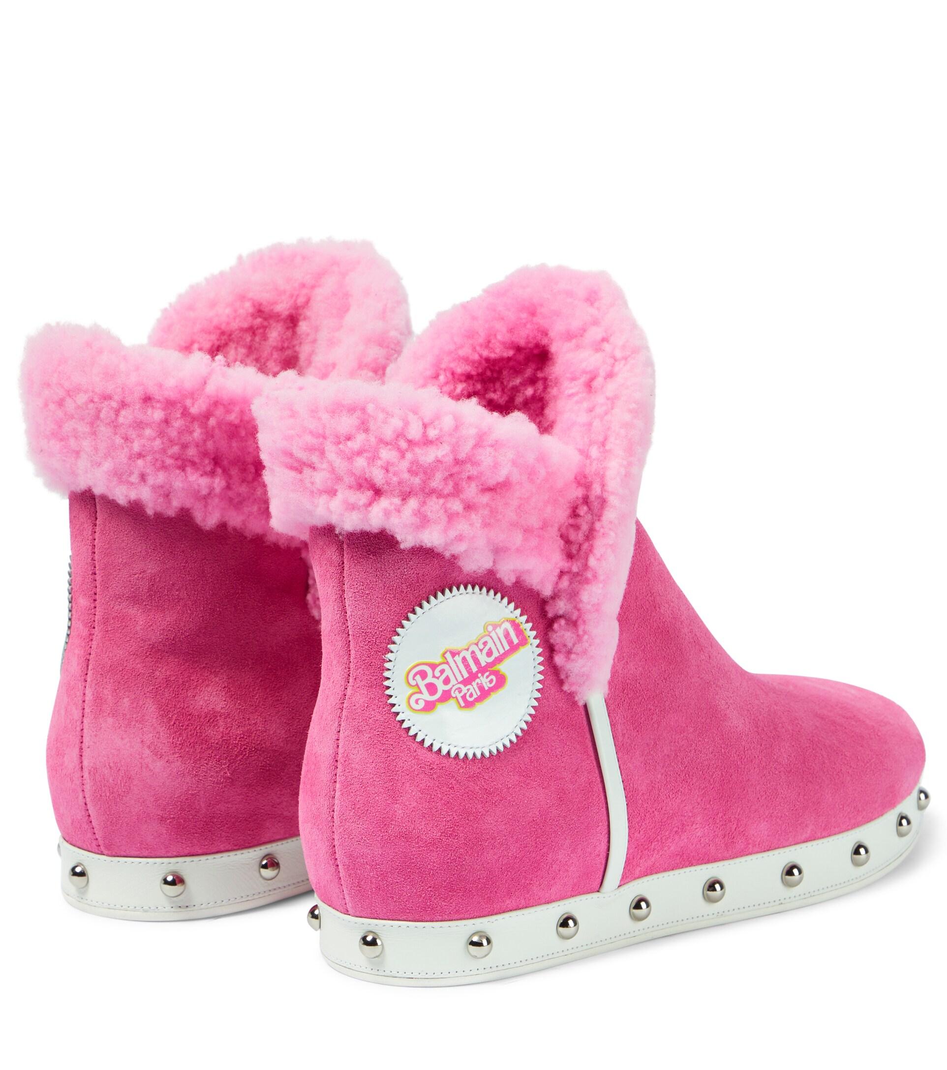 Balmain X Barbie ® Urra Shearling-lined Suede Boots in Pink | Lyst