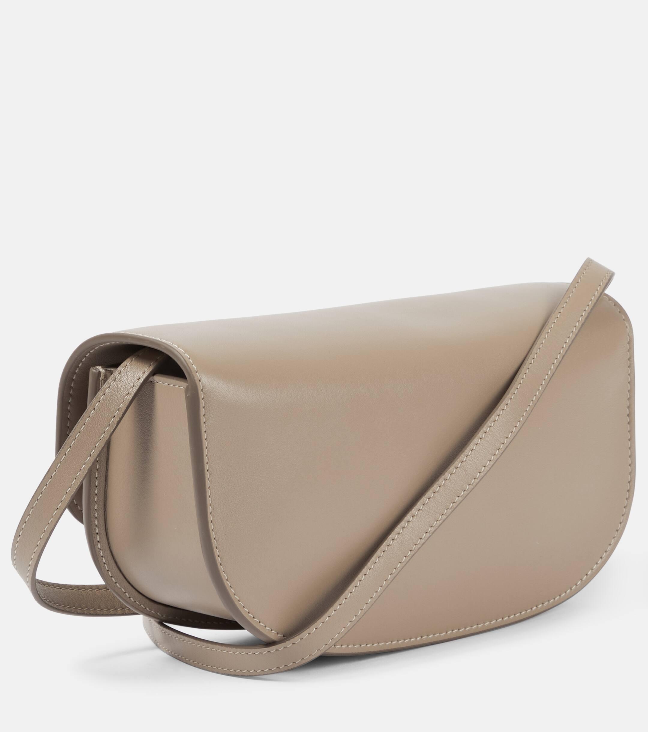 【関税込み】Savette ブラウン Tondo Crescent バッグ SAVETTE Tondo Crescent Leather Shoulder Bag in Brown | Lyst