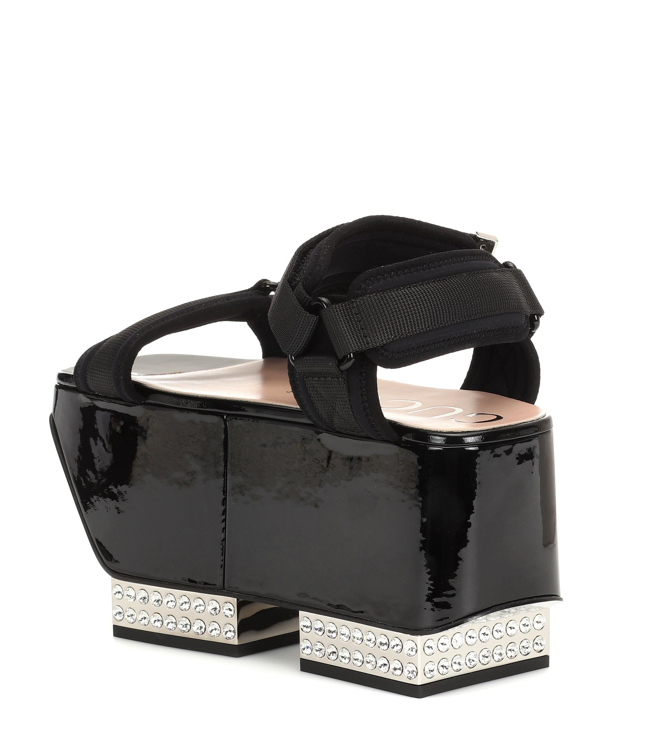 gucci crystal embellished sandals
