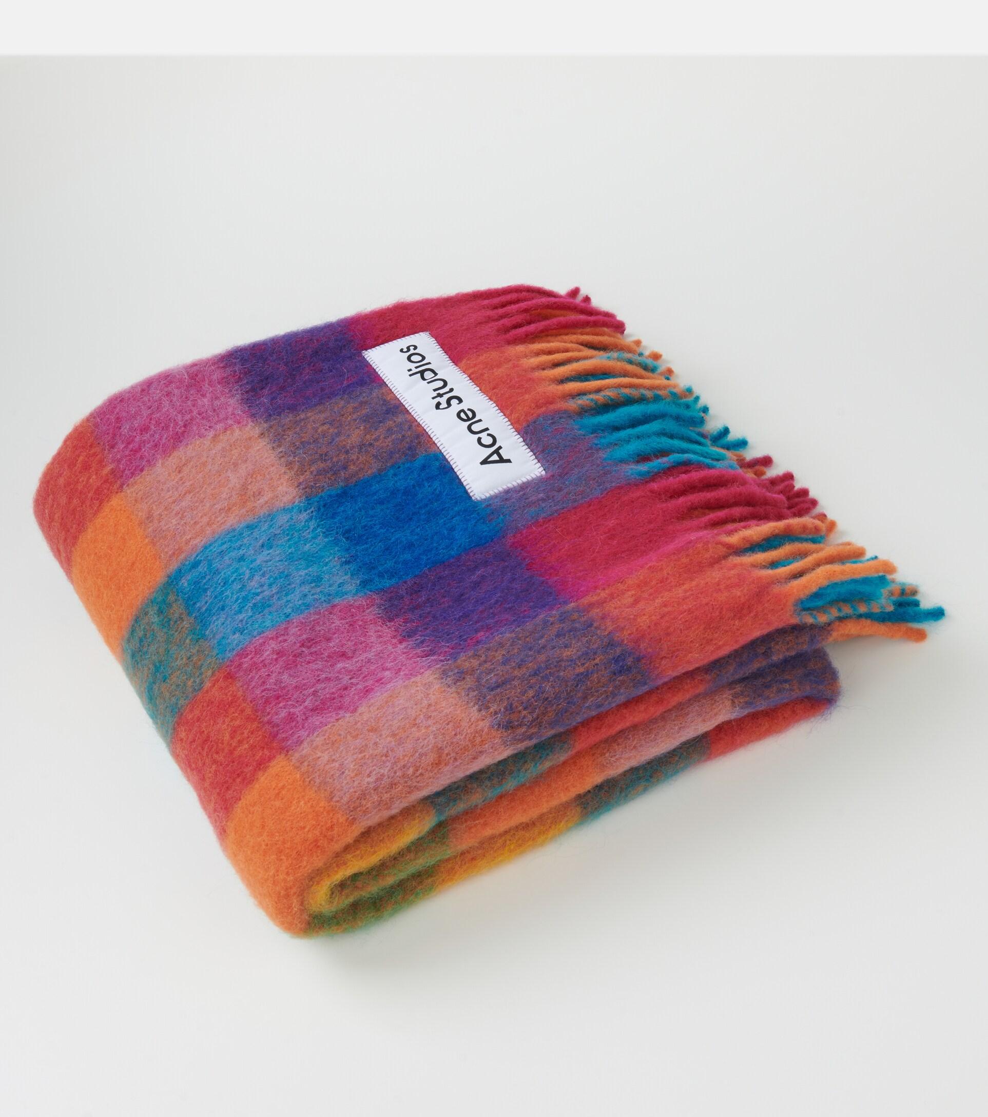 【未使用・24時間以内発送】Acne Studios ブランケット ACNE STUDIOS Logo-Patch Checked Blanket | endource