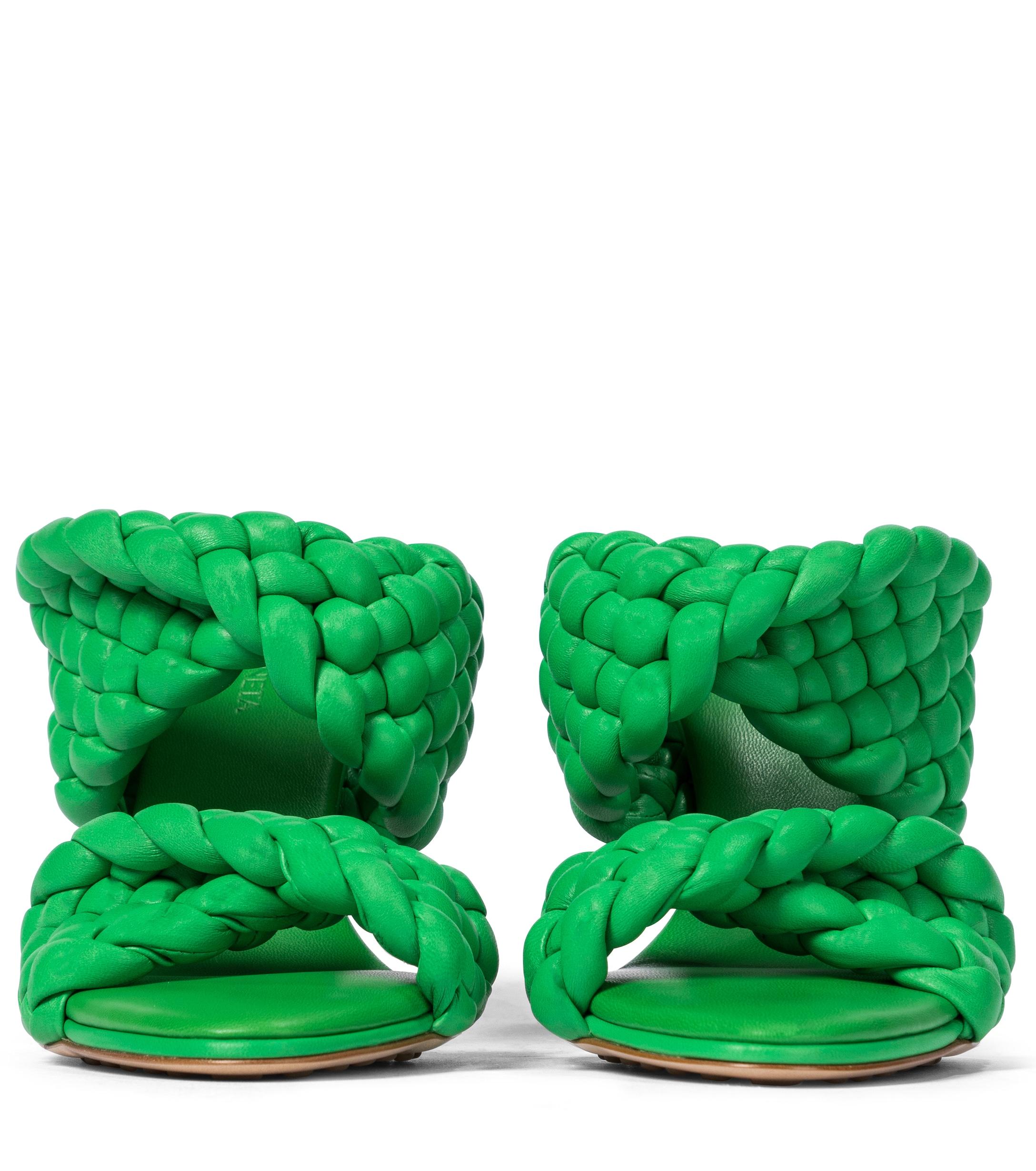 Bottega Veneta Curve Leather Sandals in Green | Lyst