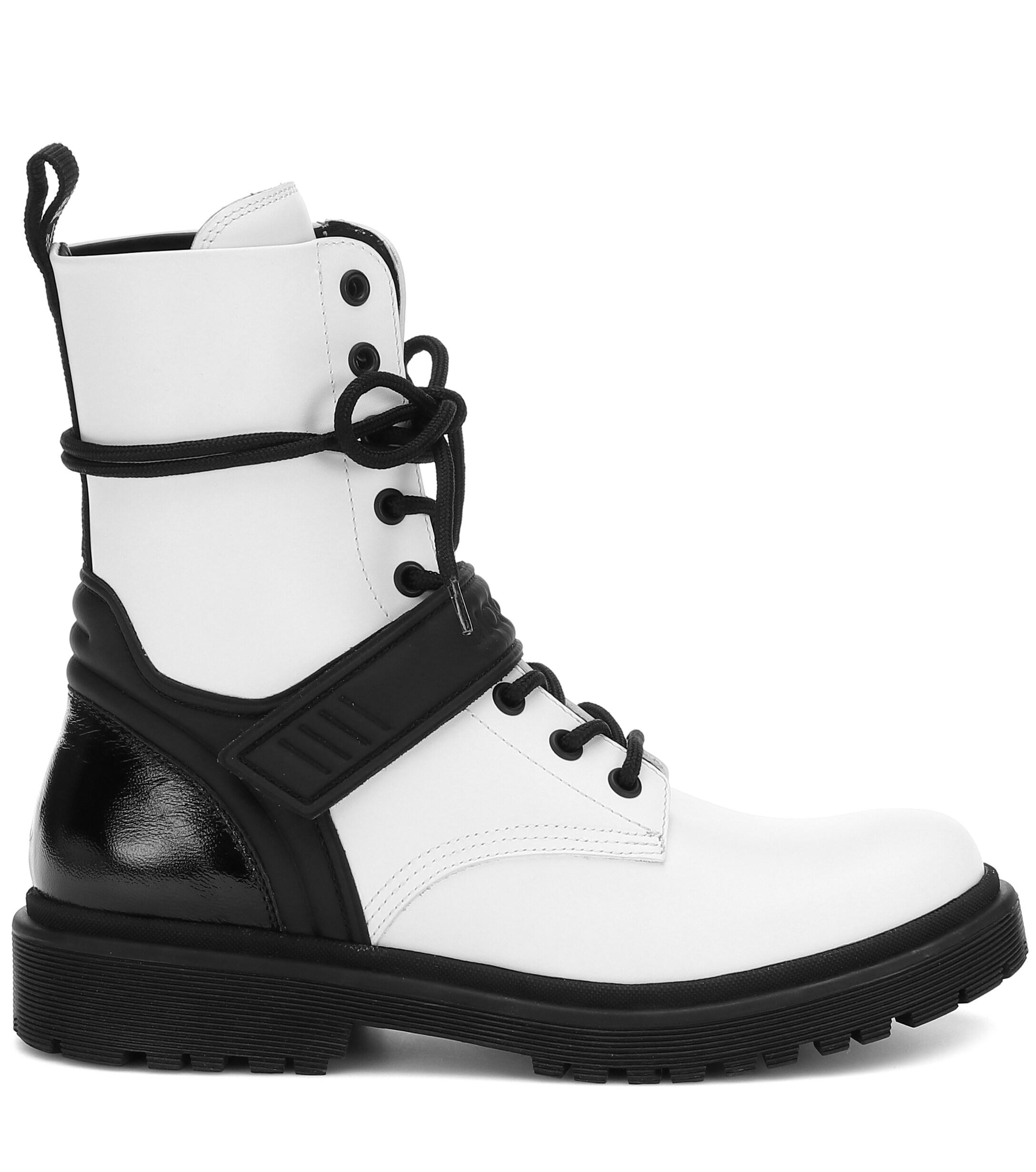 Moncler Calypso Leather Ankle Boots in White - Lyst