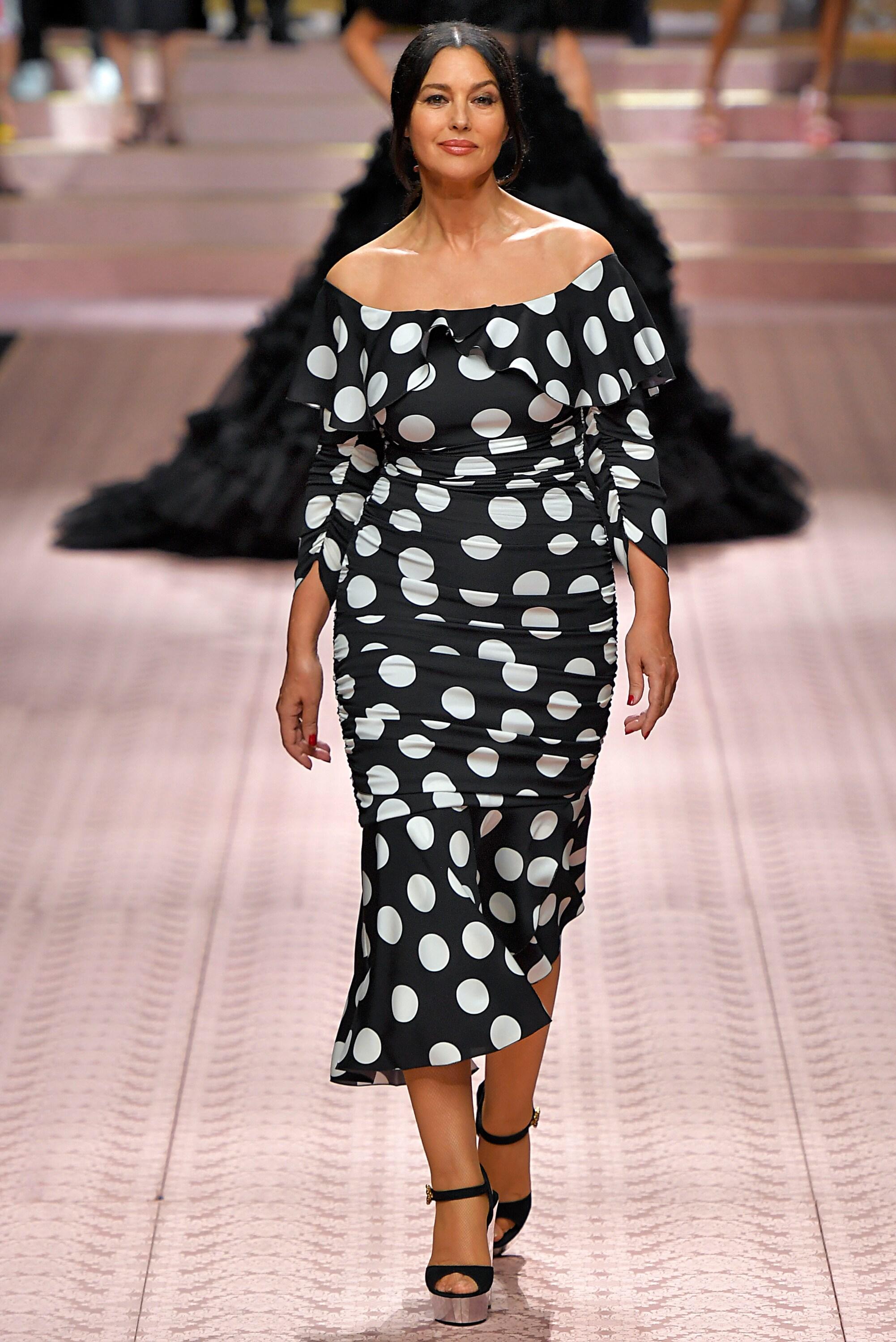 Dolce & Gabbana Off-the-shoulder Polka-dot Midi Dress in Black | Lyst UK