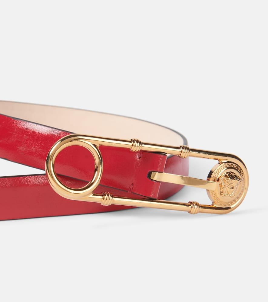 【関税込み】Versace レッド セーフティーピン レザーベルト Versace Medusa Safety Pin leather belt Versace