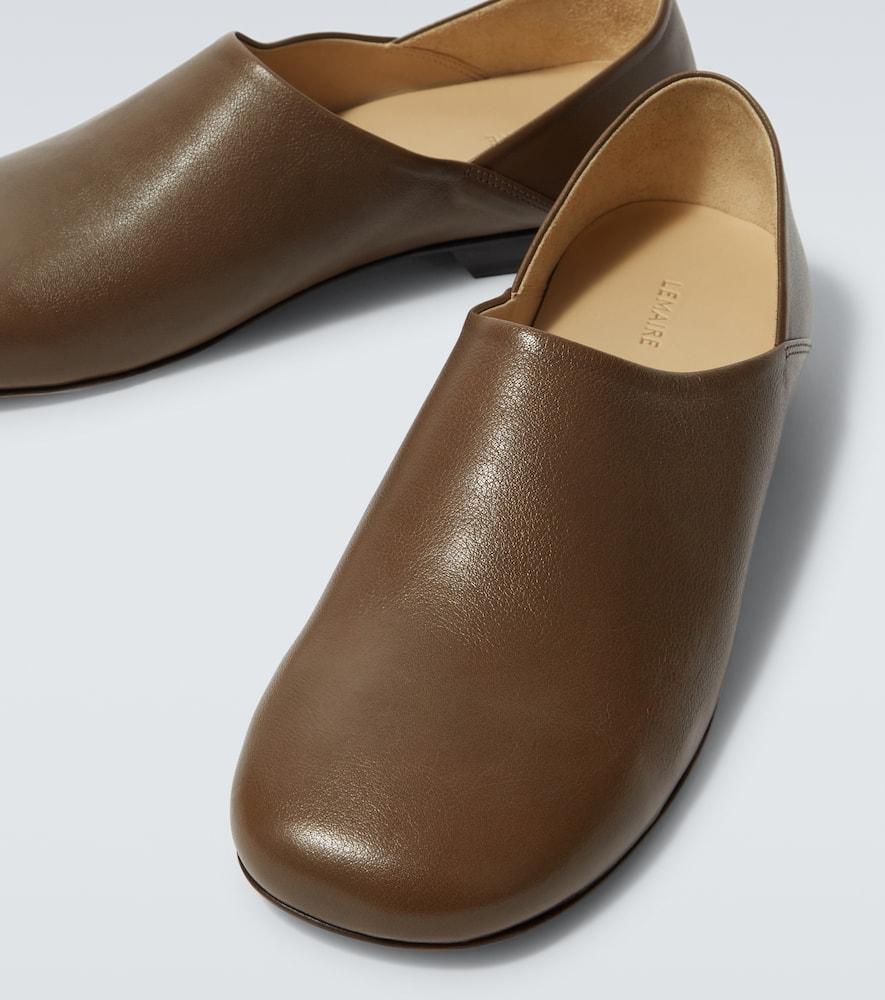 【Lemaire】 Slippers leather-linedレザーローファー Lemaire Slippers Leather-Lined Leather Loafers in Brown for