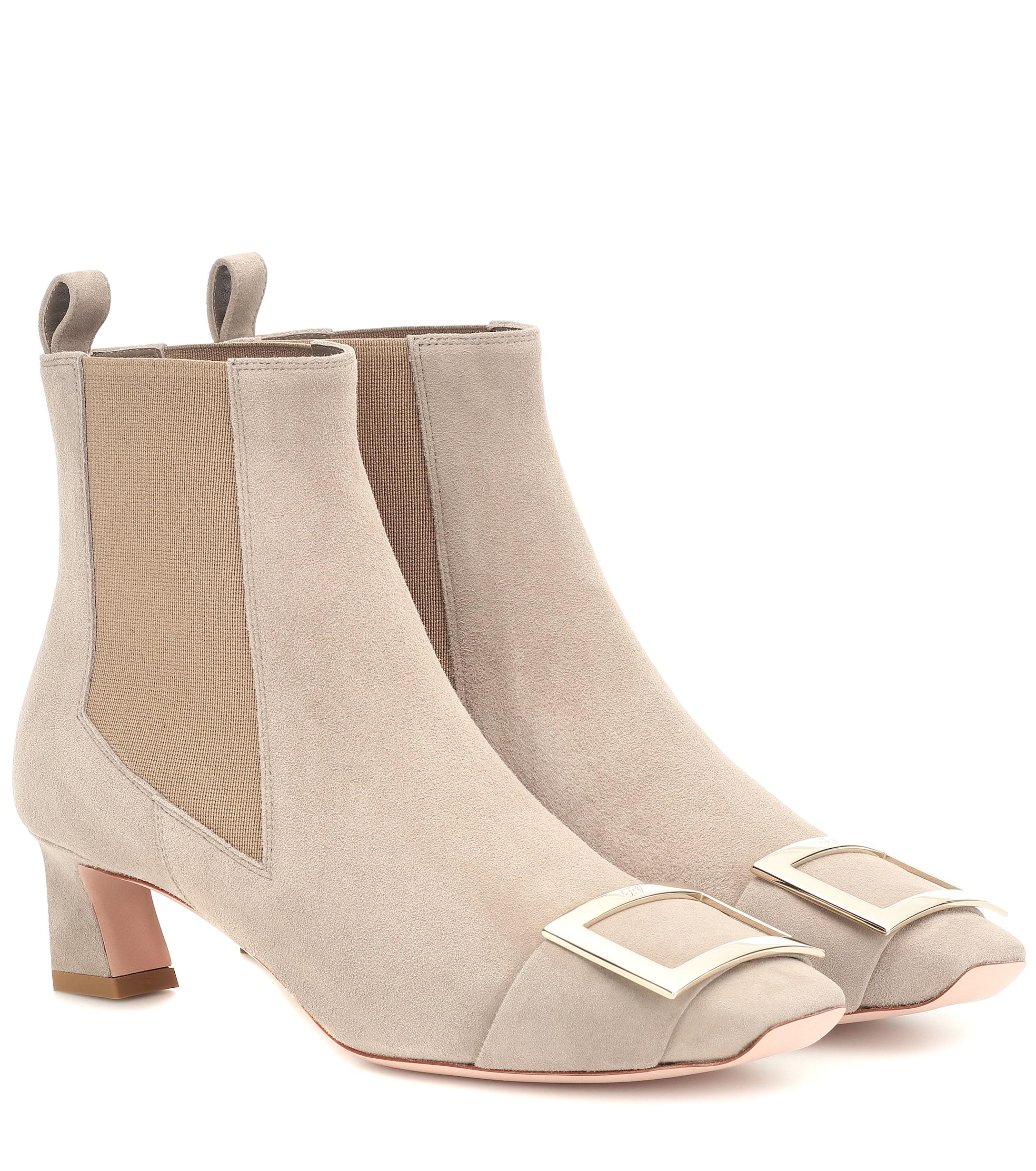 Roger Vivier Chelsea Trompette Suede Ankle Boots in Beige (Natural) - Lyst