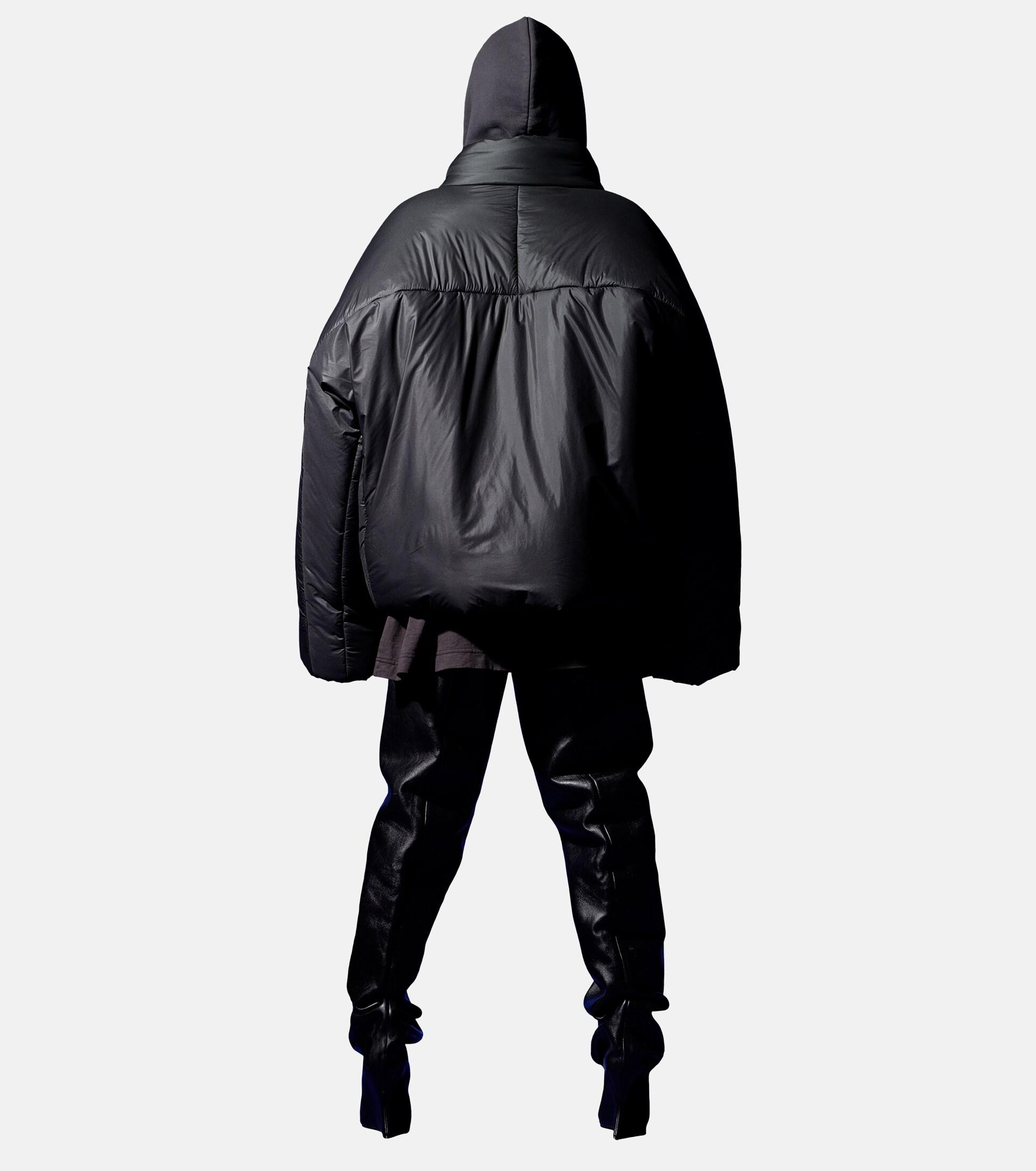 YEEZY GAP ENGINEERED BY BALENCIAGA Puffer Jacket in Black | Lyst YEEZY GAP ENGINEERED BY BALENCIAGA Puffer Jacket in Black | Lyst