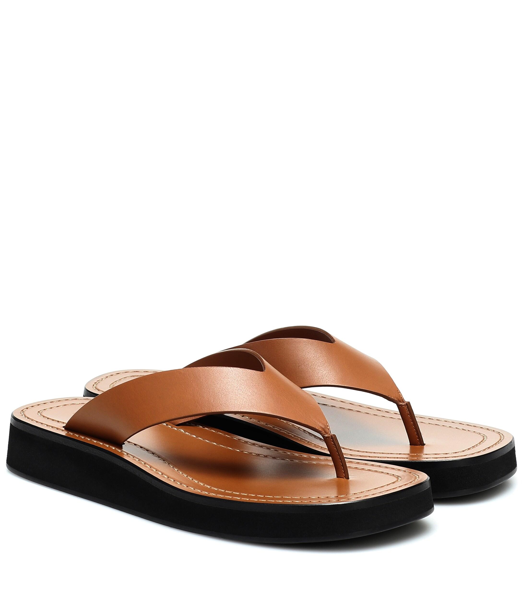 The Row Leather Ginza Flip-flop Smooth Calfskin Sandals in Caramel (Brown) - Lyst