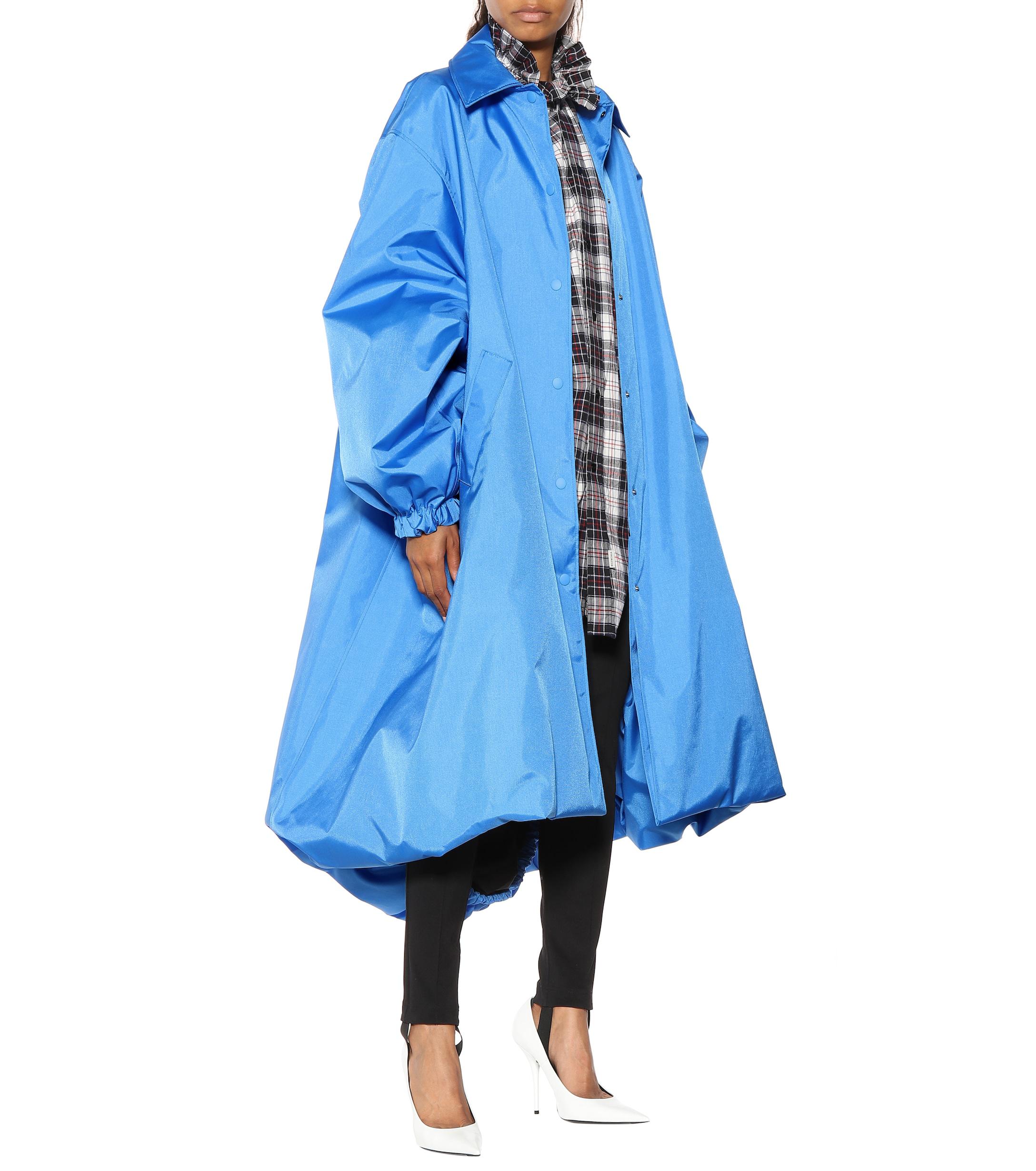 Balenciaga Oversized Coat in Blue | Lyst