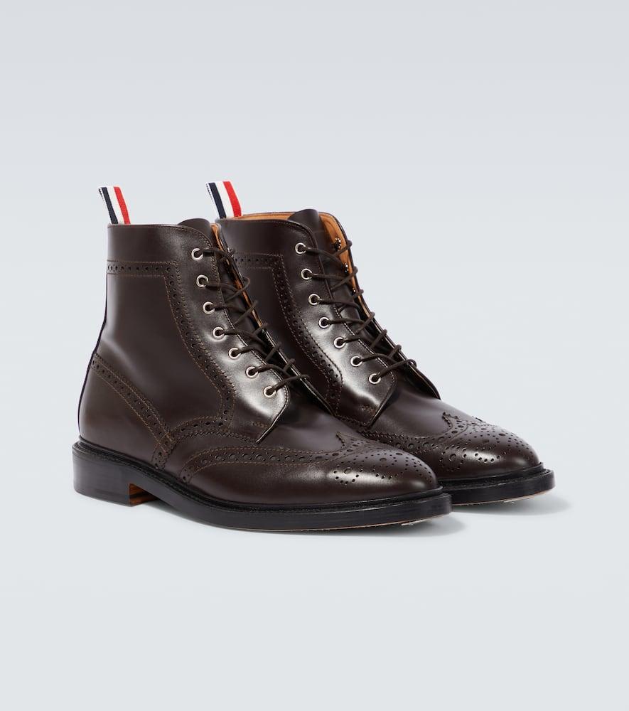 Thom Browne High Top Brogue Brown Leather Boots 7 Thom Browne Brown Classic Wingtip Brogue Boots Thom Browne main image 4
