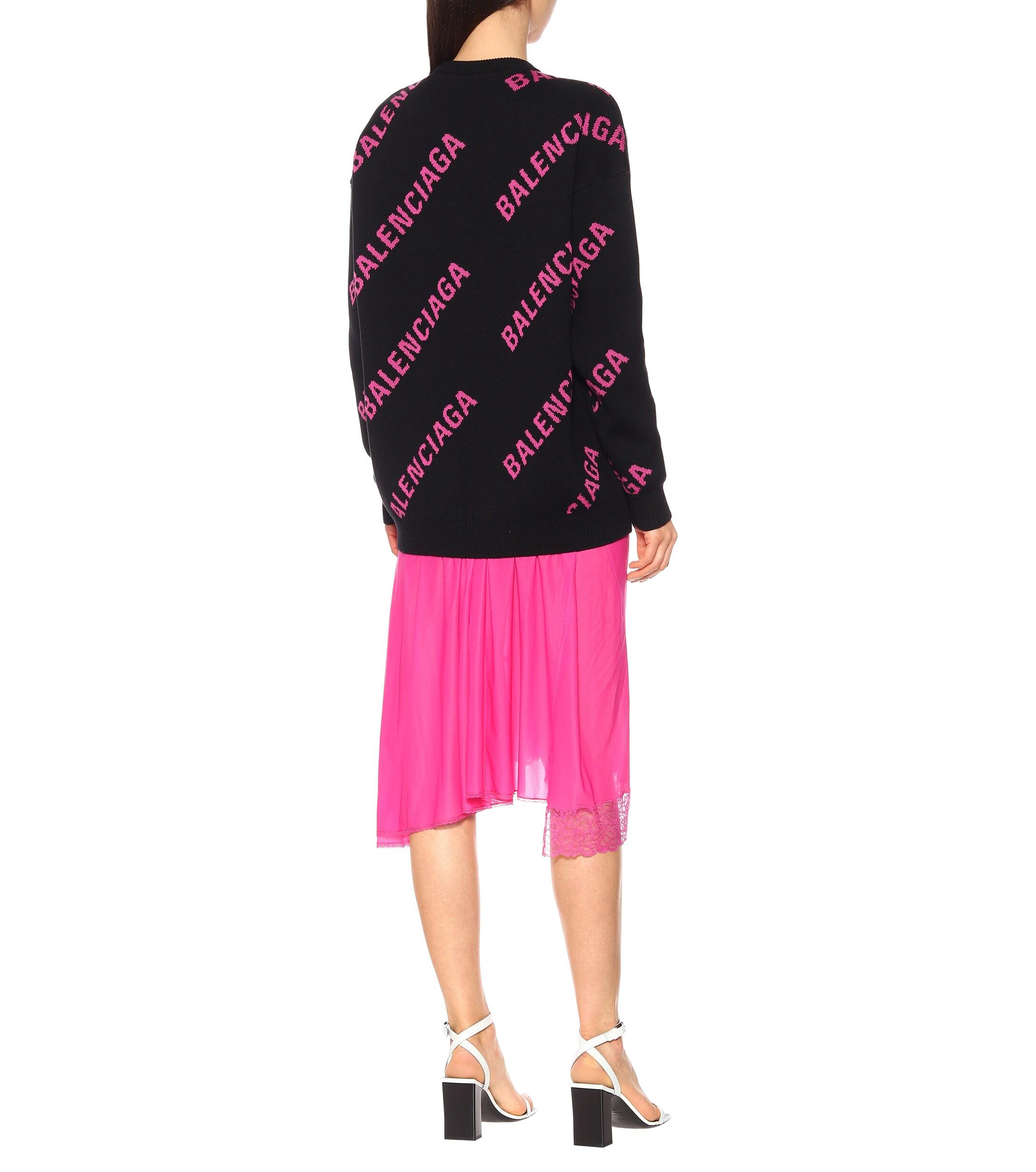 Balenciaga Allover Logo Wool-blend Sweater in Pink | Lyst