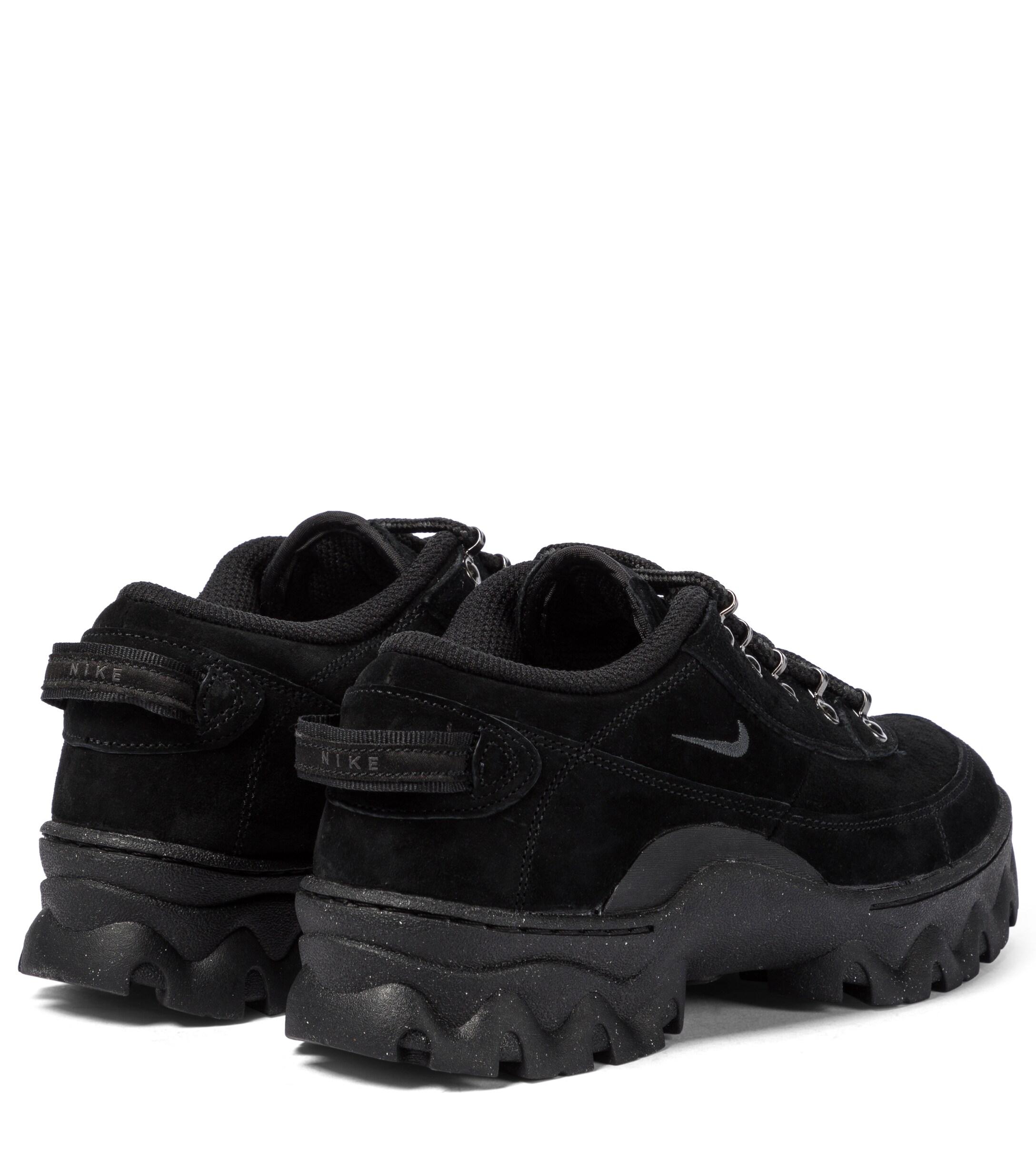 NIKE LAHAR LOW BLACK/DARK SMOKE GREY-ORANGE SIZE WOMEN'S 6