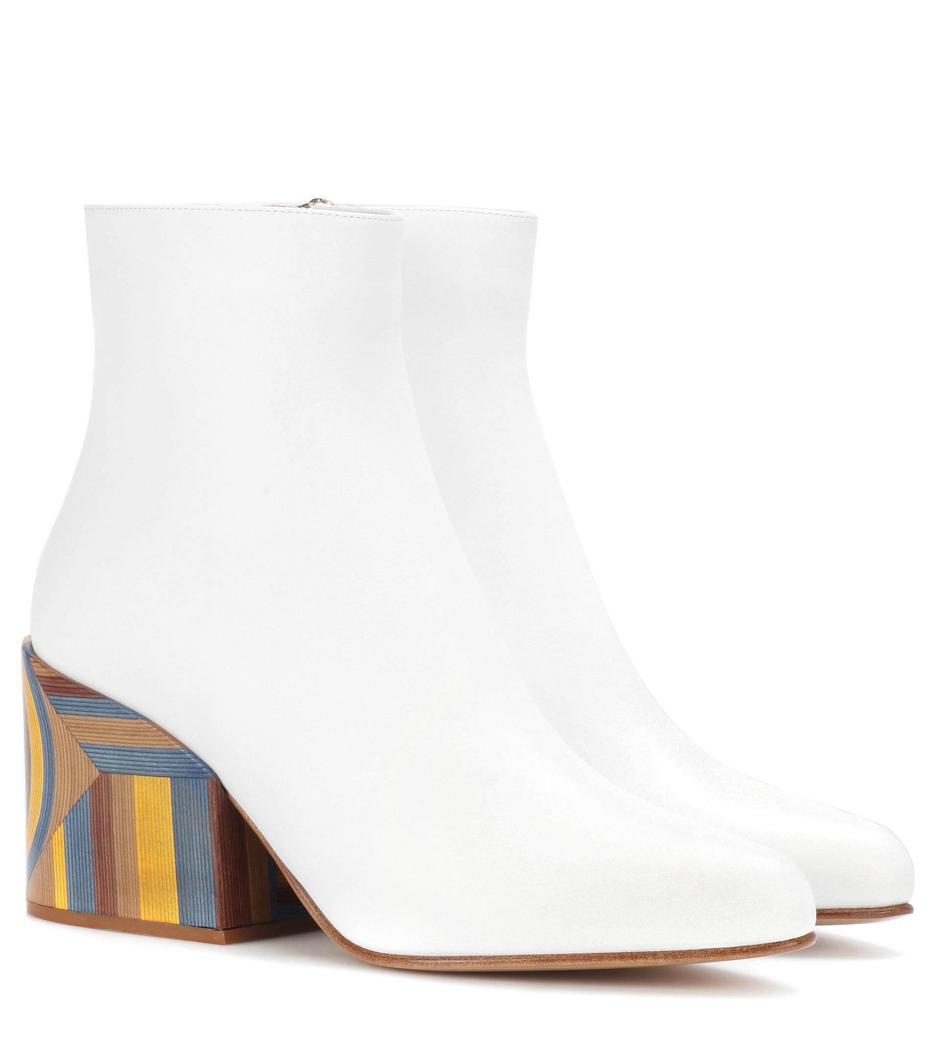 Gabriela Hearst Tito Leather Ankle Boots in White - Lyst