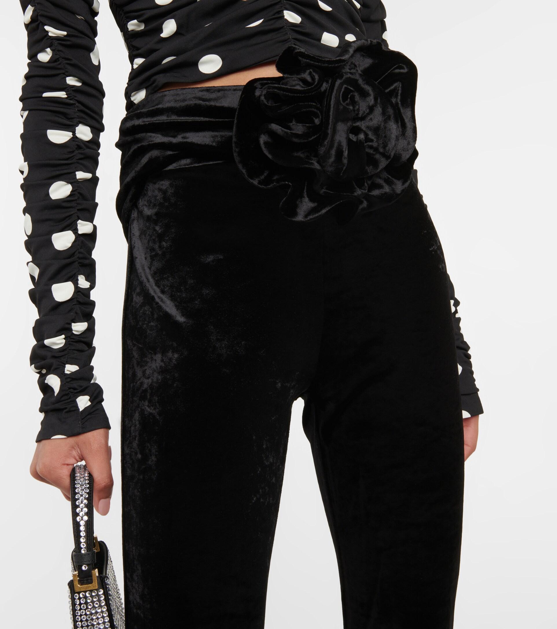 støvle Konsultere Det er det heldige Magda Butrym Floral Appliqued Velvet leggings in Black | Lyst