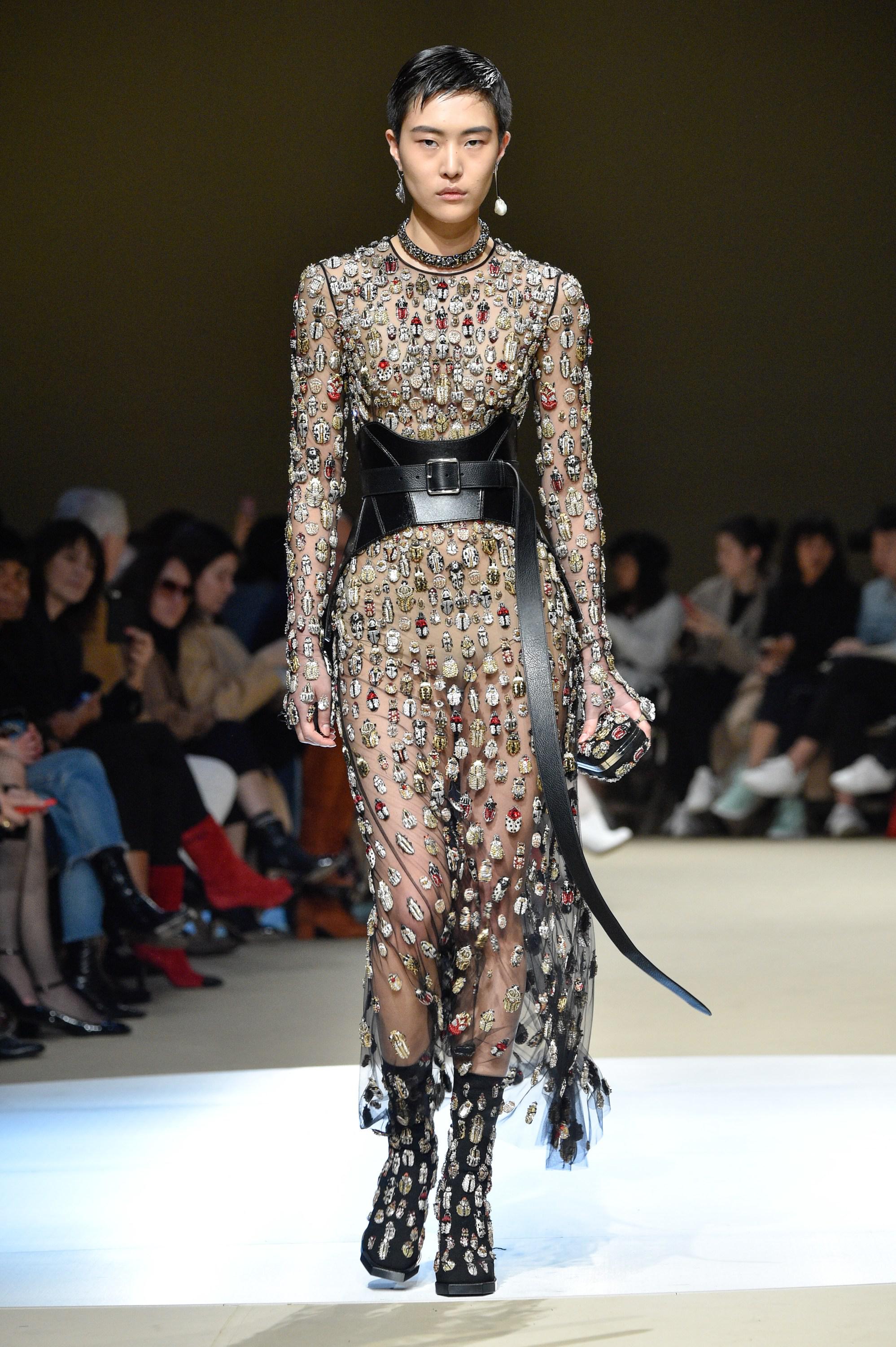 alexander mcqueen corset belt