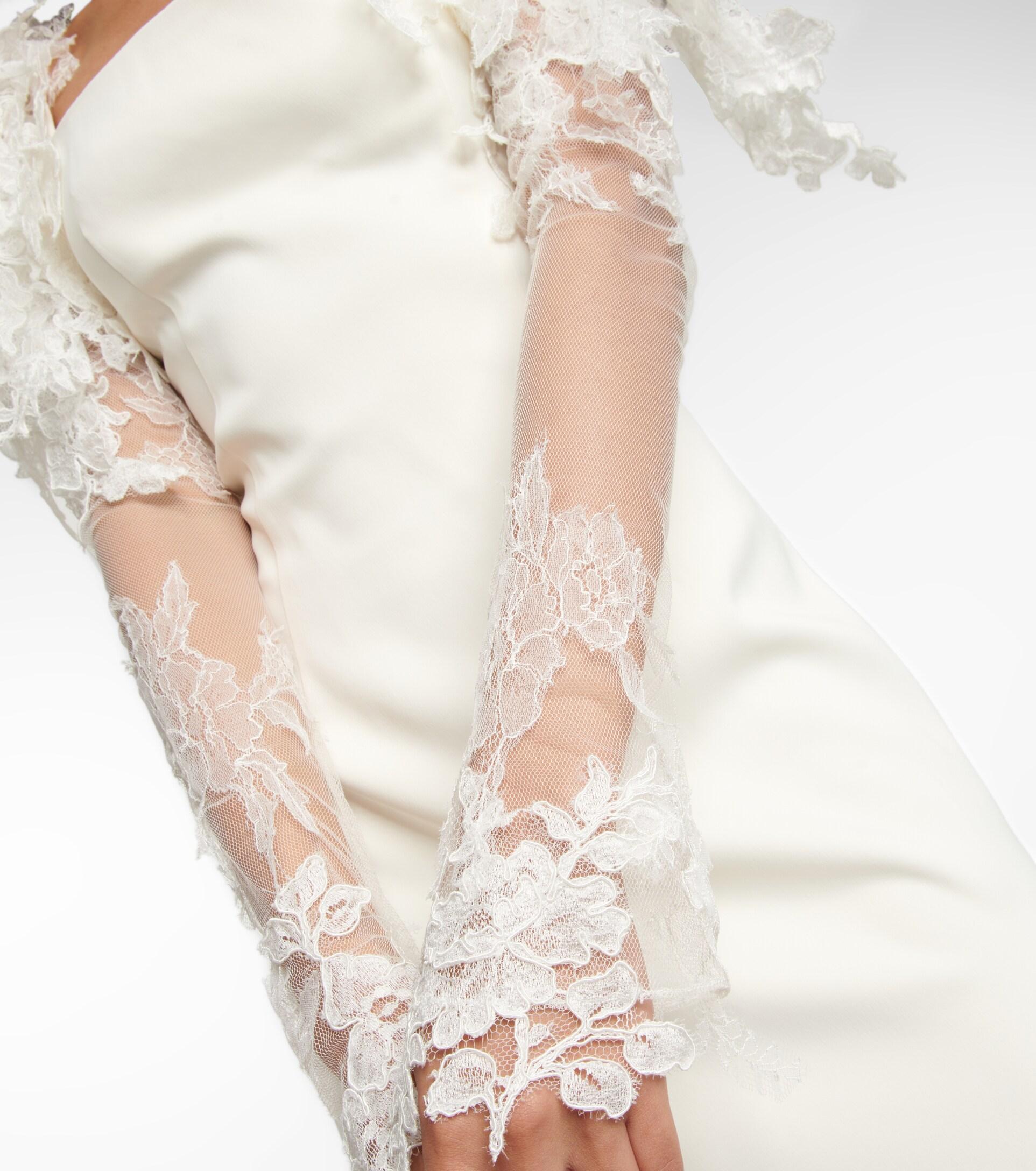 long sleeve 3d floral wedding dress Dramatic 3D Floral Tulle Ball Gown