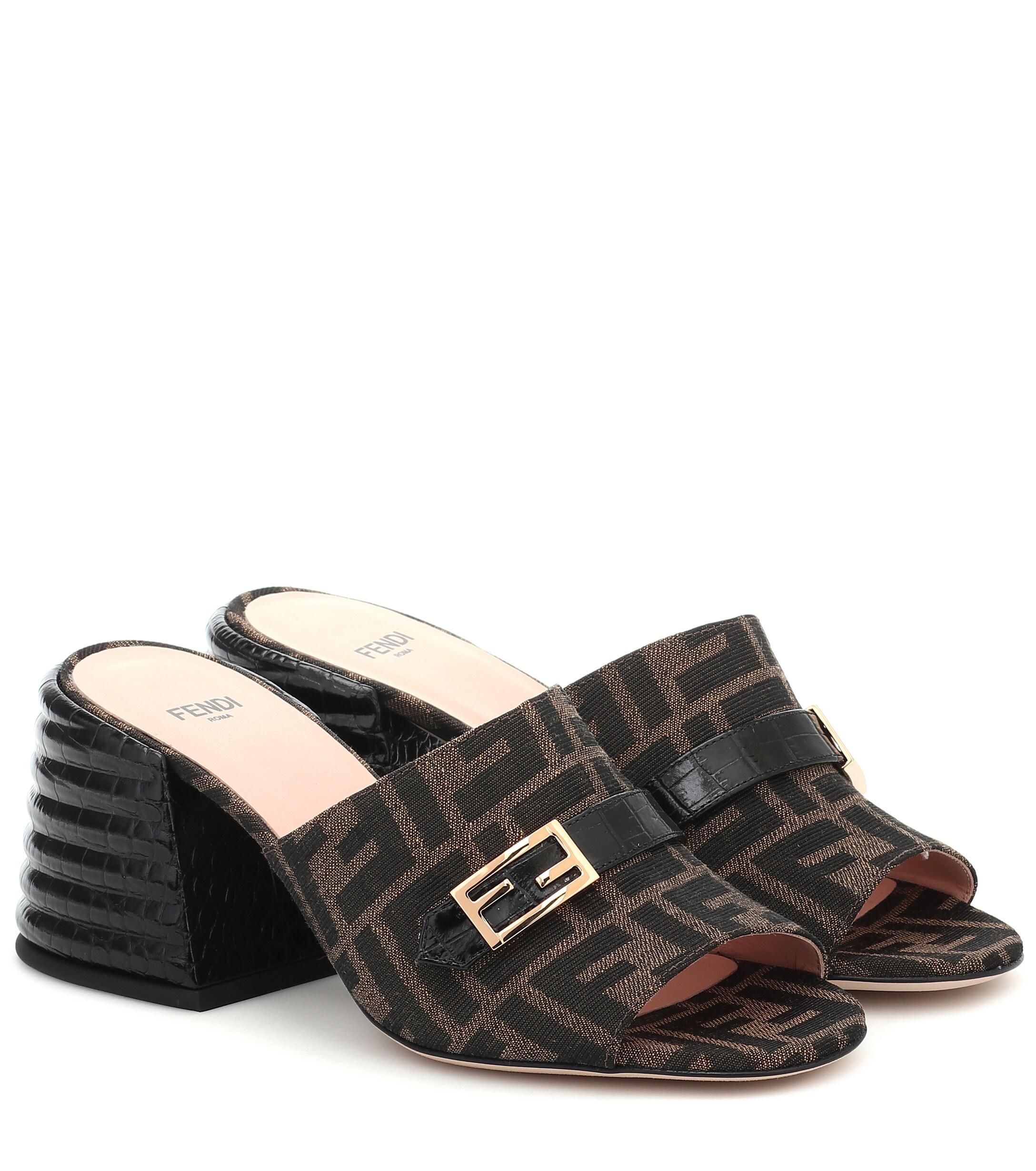 fendi promenade ff flat leather sandals