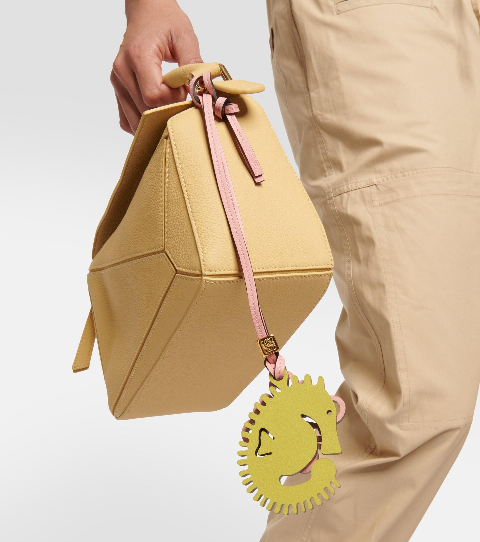 Loewe Paula's Ibiza Seahorse Leather Bag Charm in White | Lyst