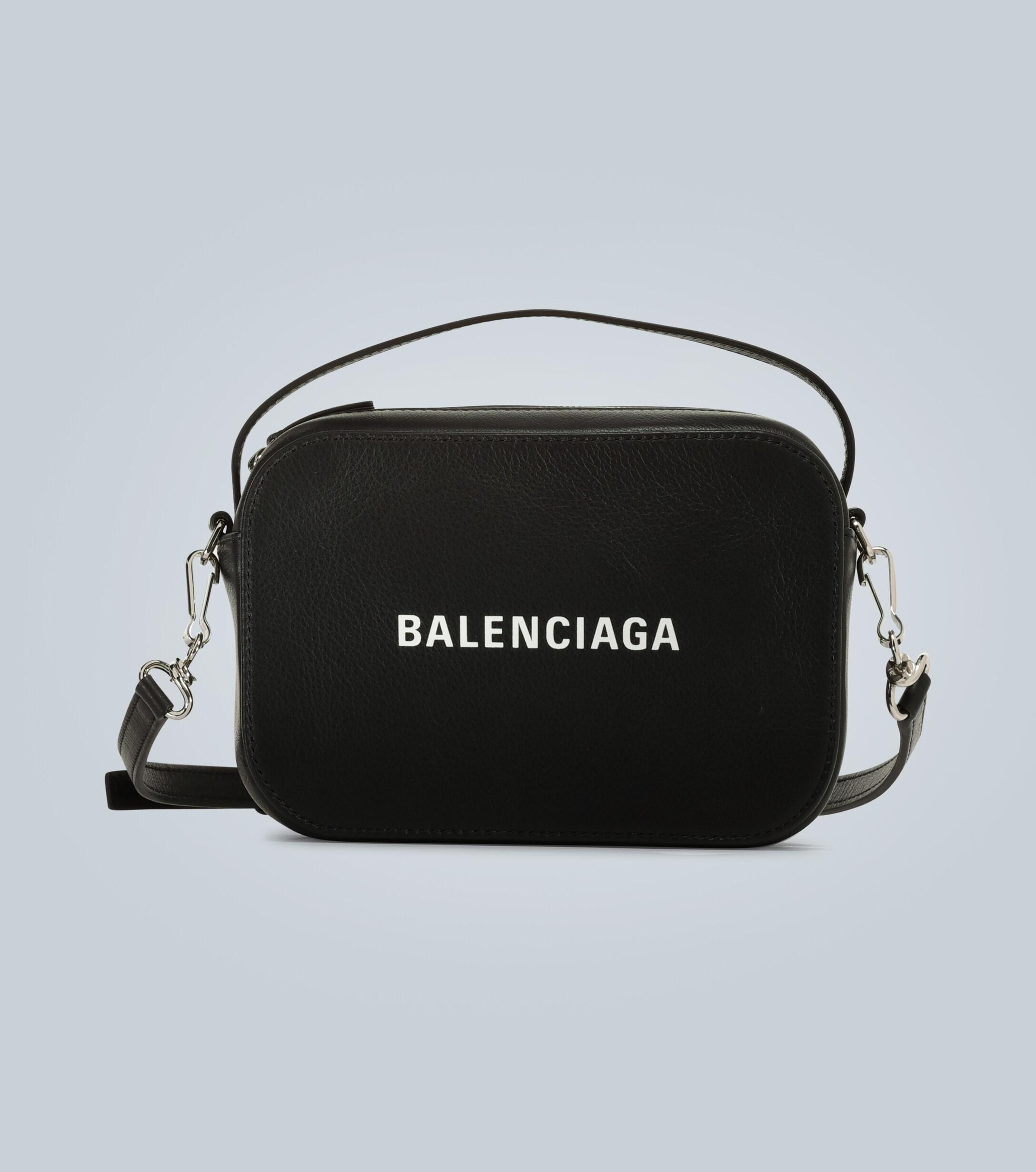 BALENCIAGA EVERYDAY #CAMERA BAG XS 750 AND #SPEEDTRAINER SNEAKER