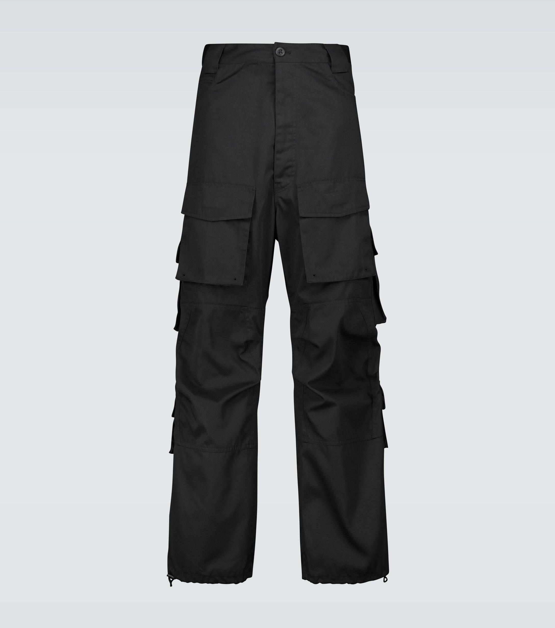 Balenciaga Cargo Pants in Black - Lyst