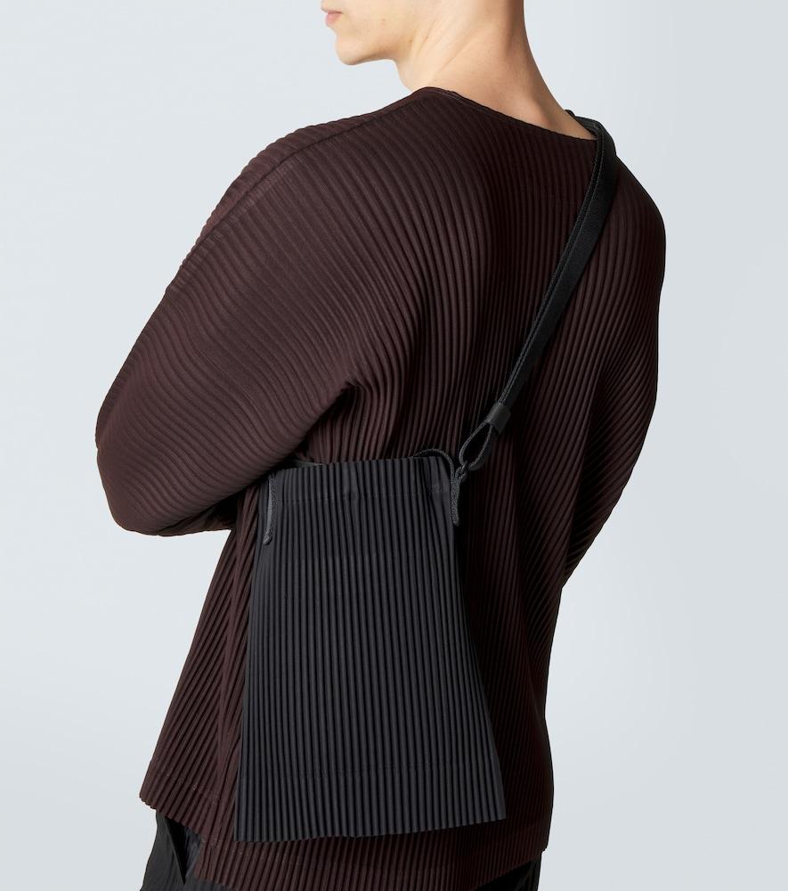 Homme Plissé Issey Miyake Messenger bags for Men | Online Sale up