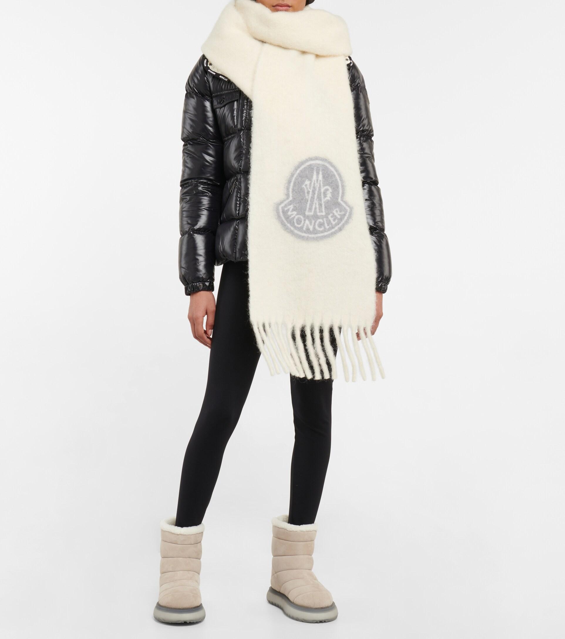 Moncler Logo Wool-blend Scarf in White | Lyst