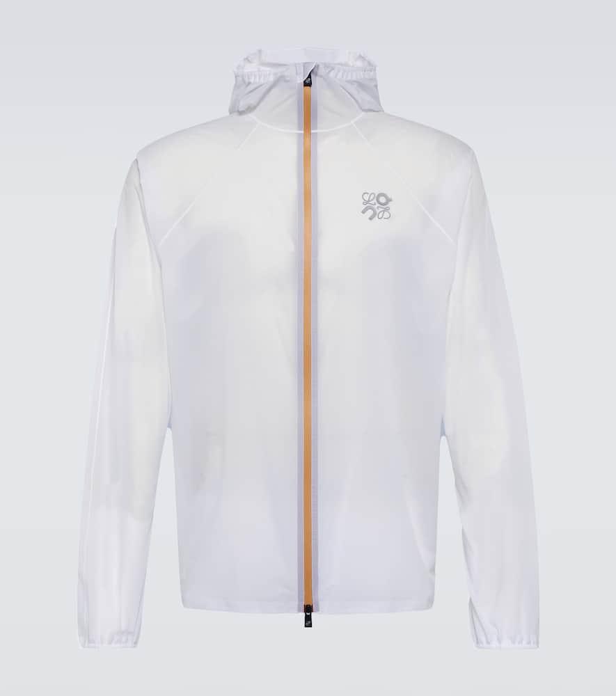 loewe-white-X-On-Ultra-Logo-