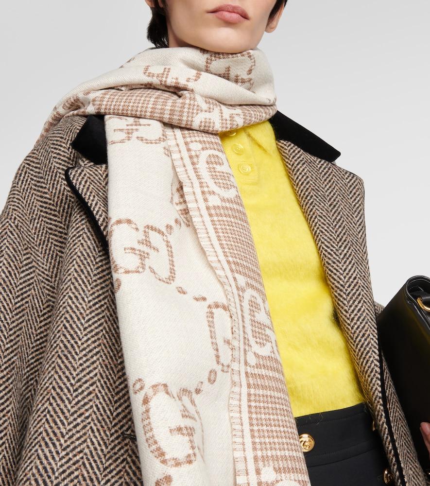 Gucci GG Wool-blend Jacquard Scarf in Natural | Lyst