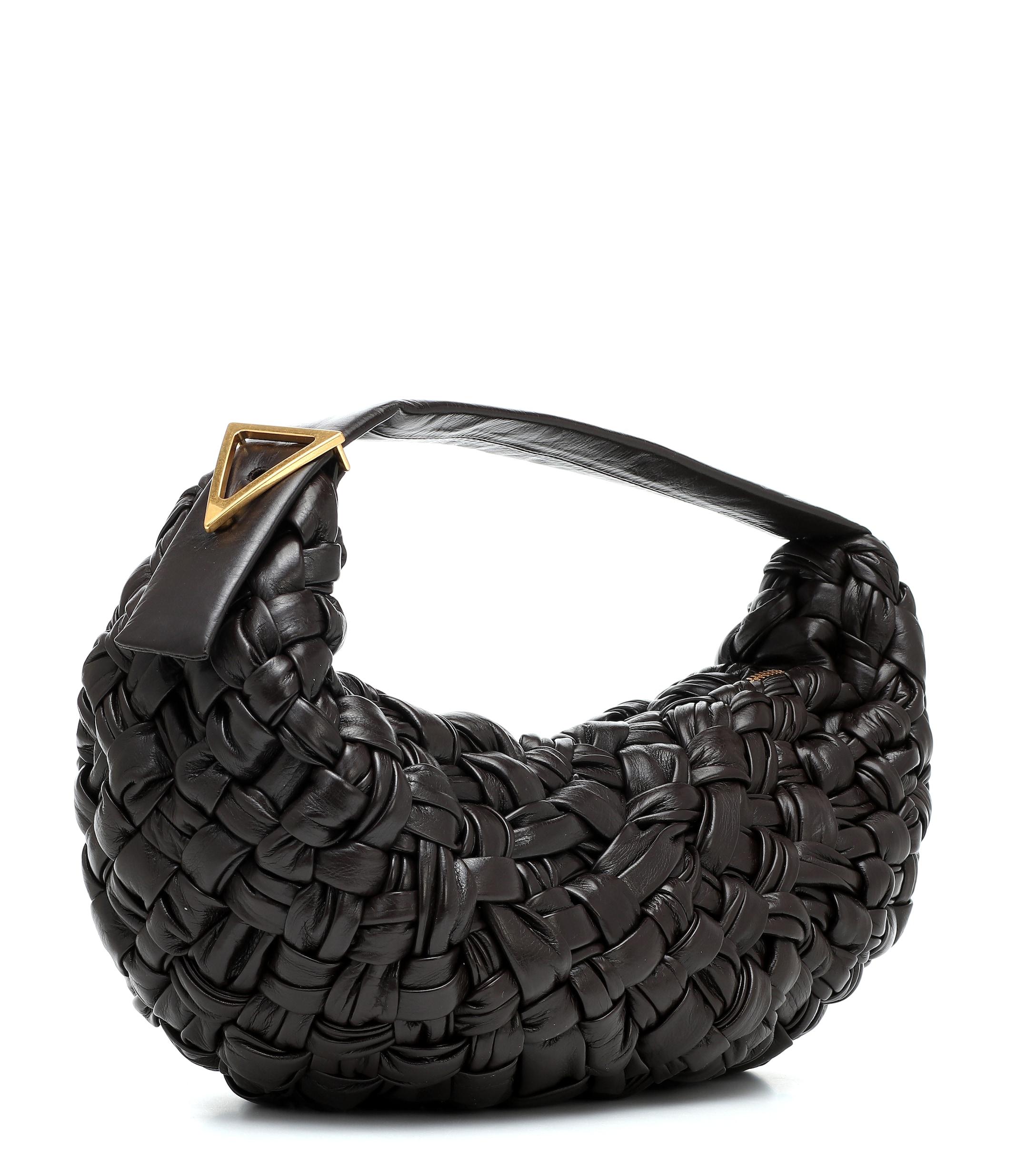 Bottega Bv Banana Small Leather Tote in Black Lyst