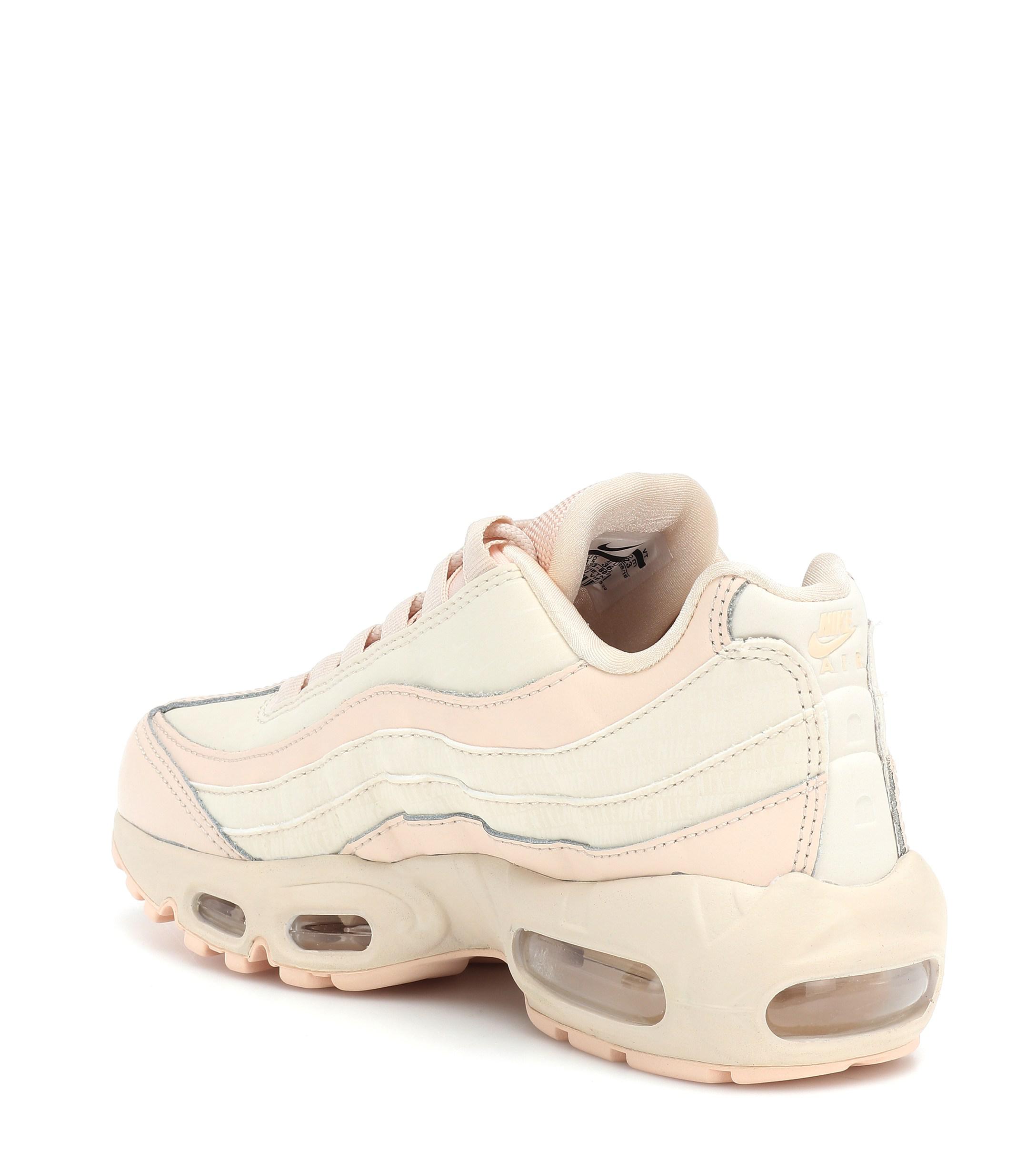pink nike air 95