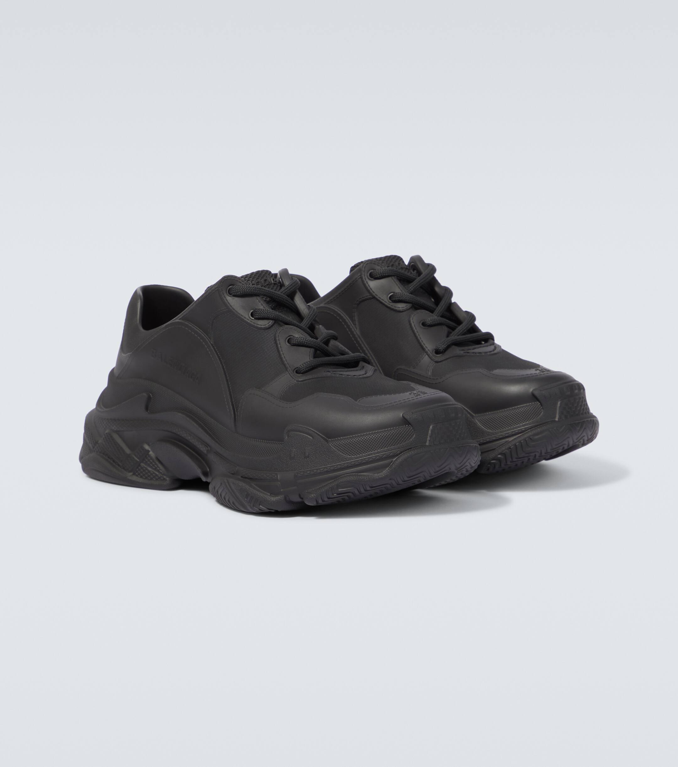 Balenciaga triple s mens black online