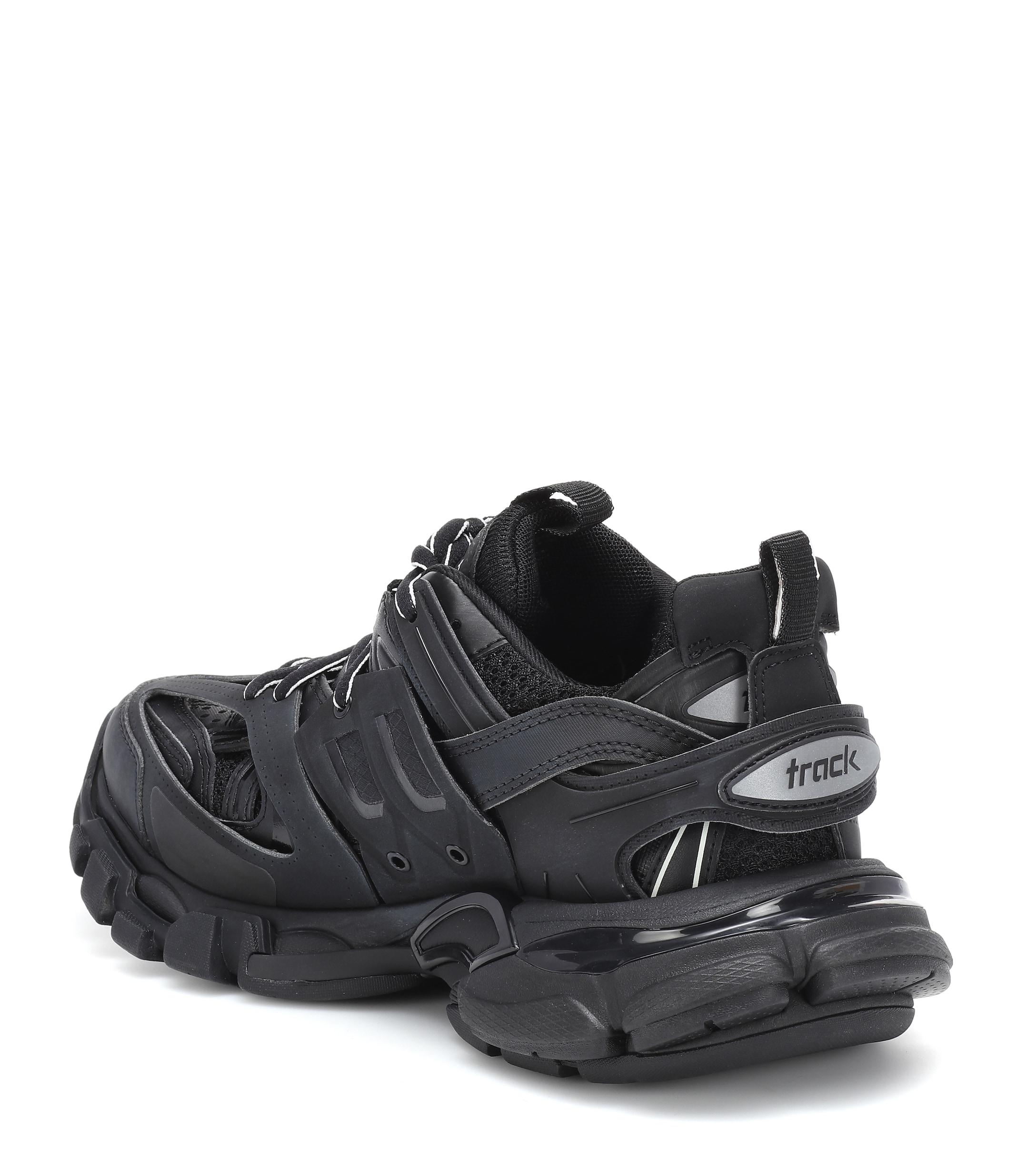 sneakers like balenciaga track