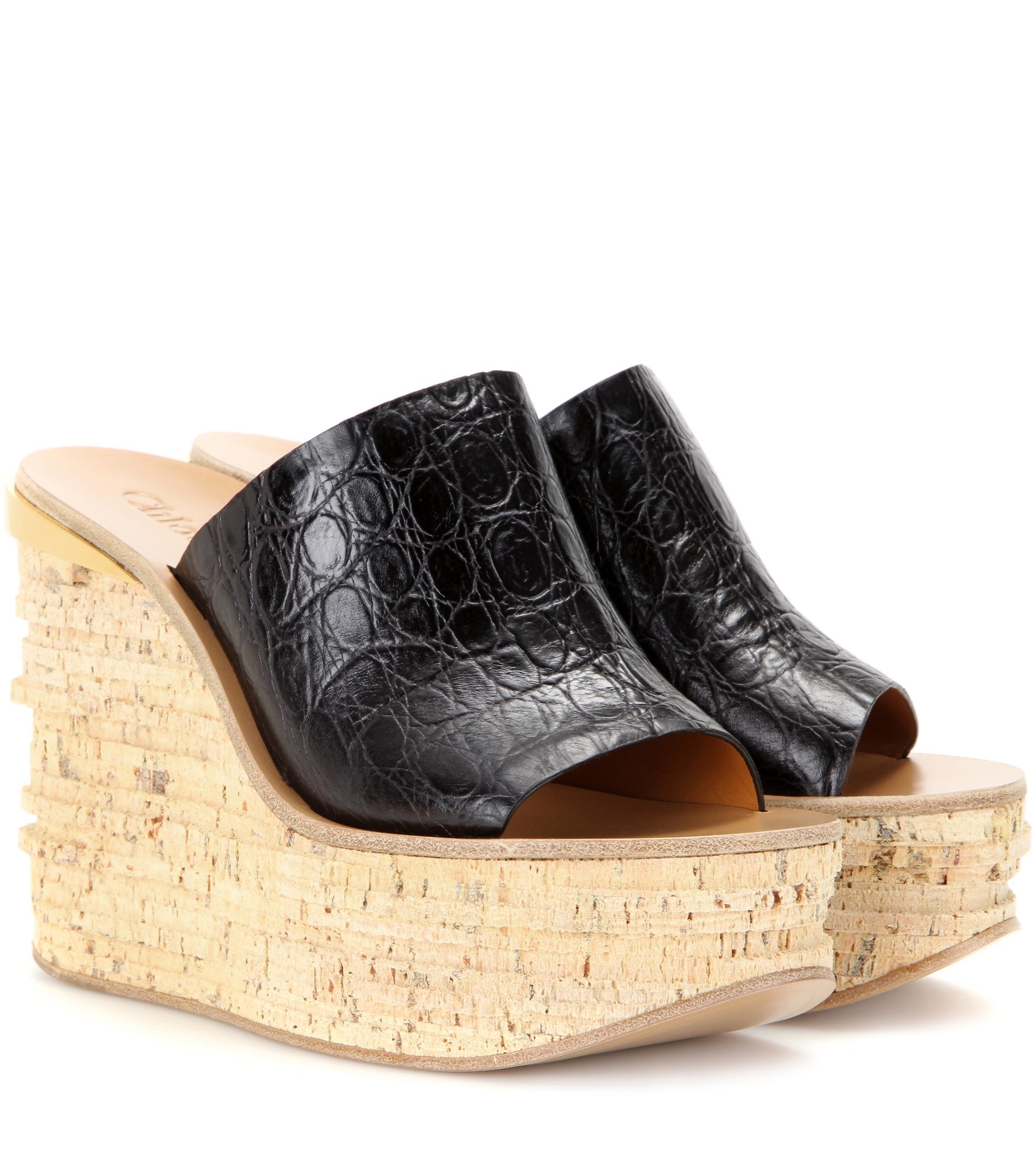 ChloÃ© Camille Embossed Leather Platform Wedge Sandals in Black | Lyst