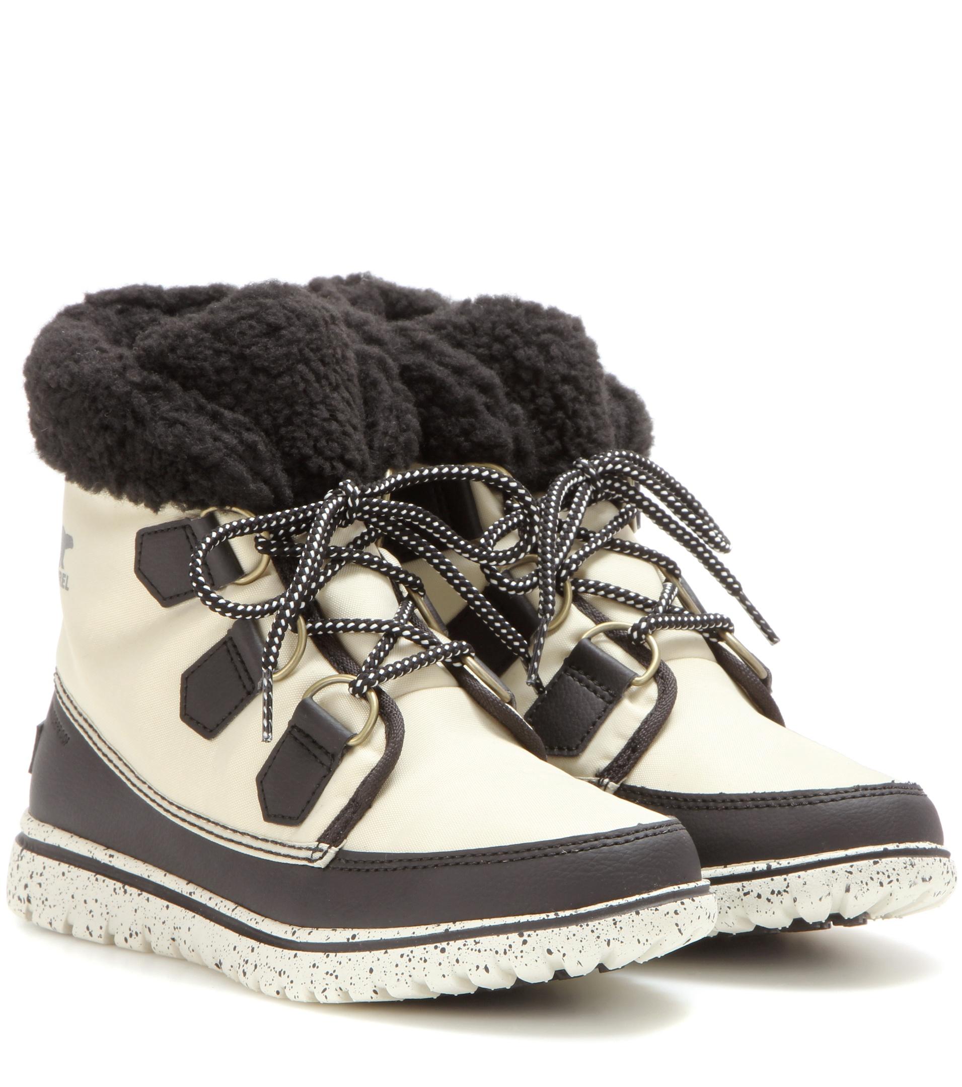 sorel women's cozy carnival snow boot