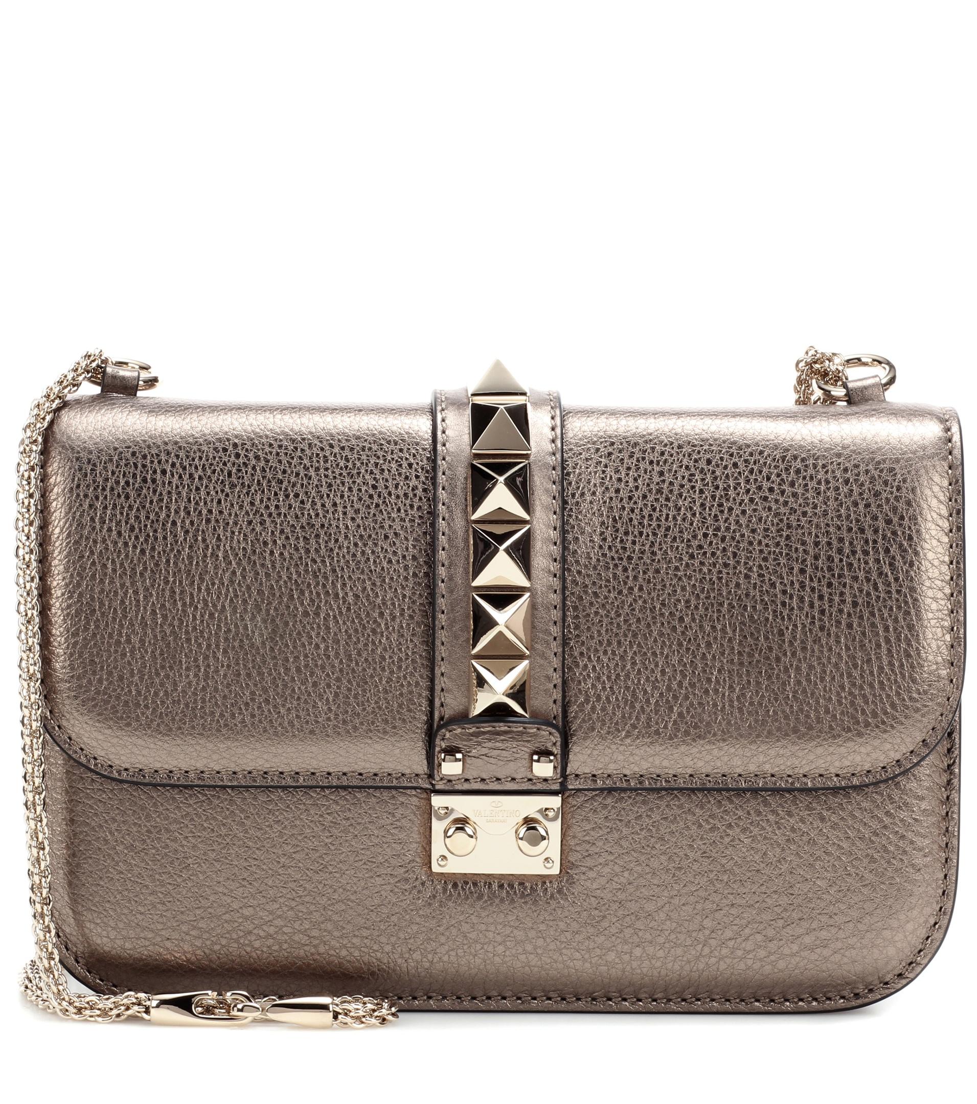 Valentino Garavani Lock Medium Leather Shoulder Bag in Gold (Metallic