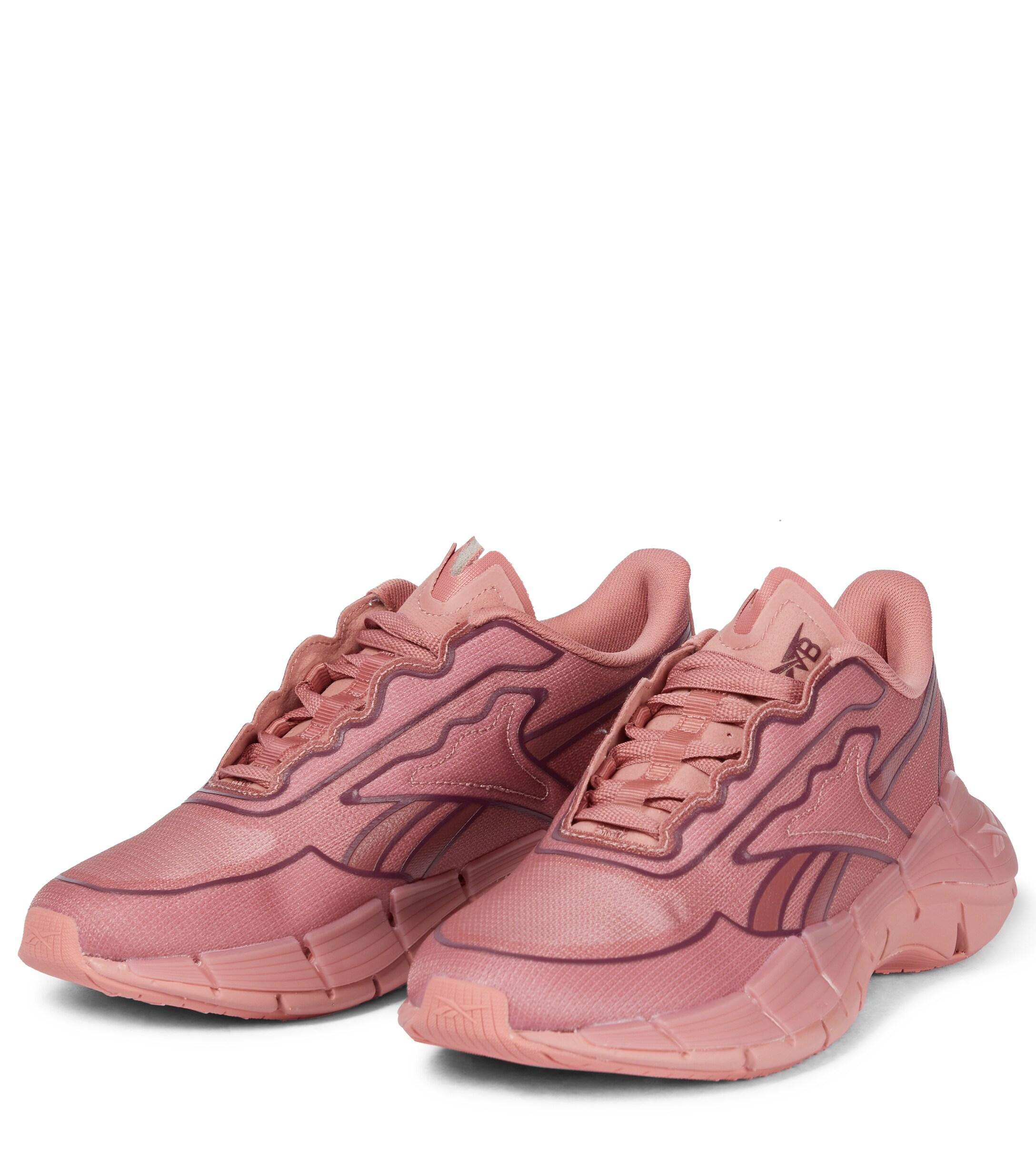 Reebok X Victoria Beckham Zig Kenitica Mesh Sneakers in Pink | Lyst