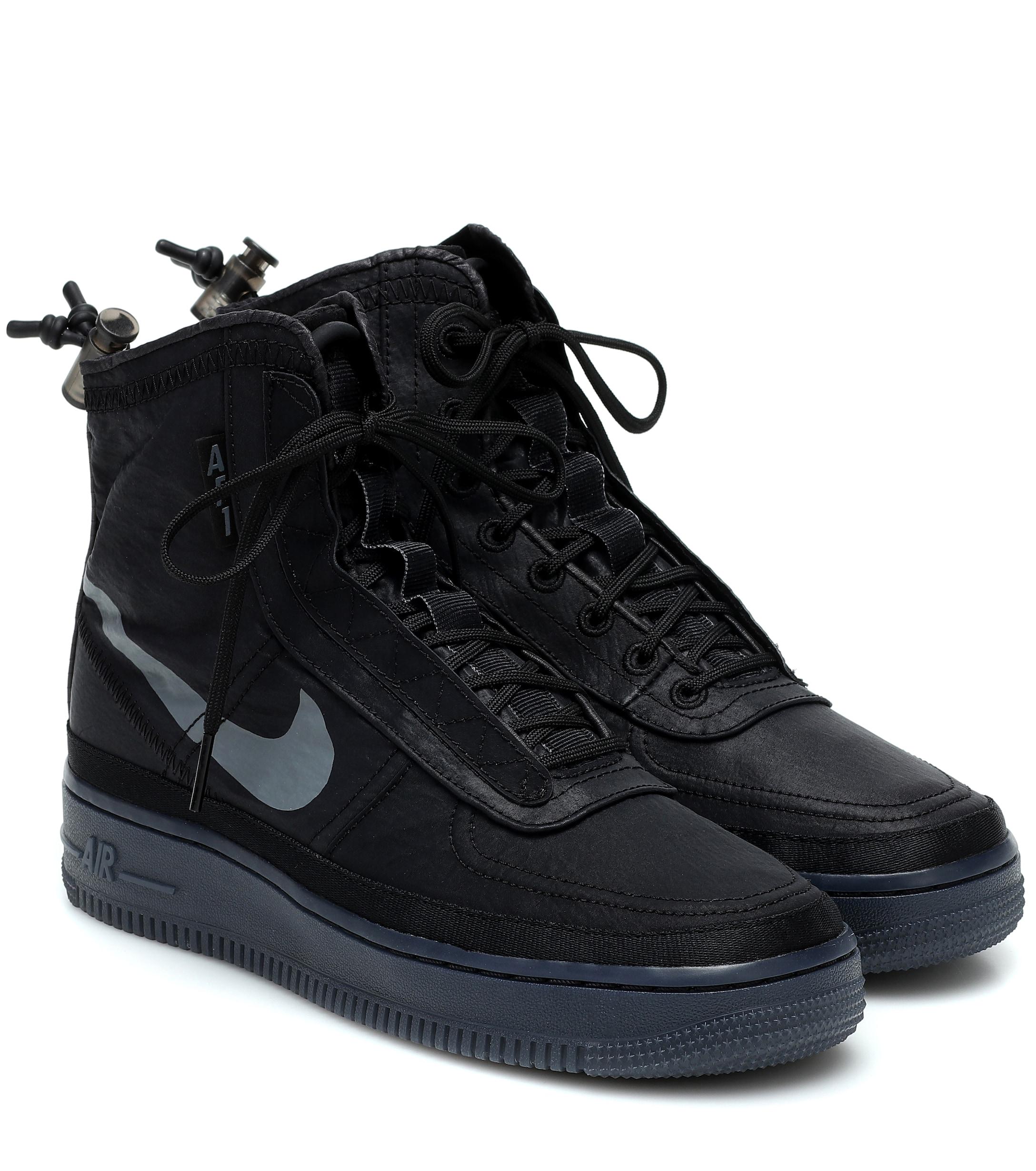 Nike Air Force 1 Shell Shoe in Black 