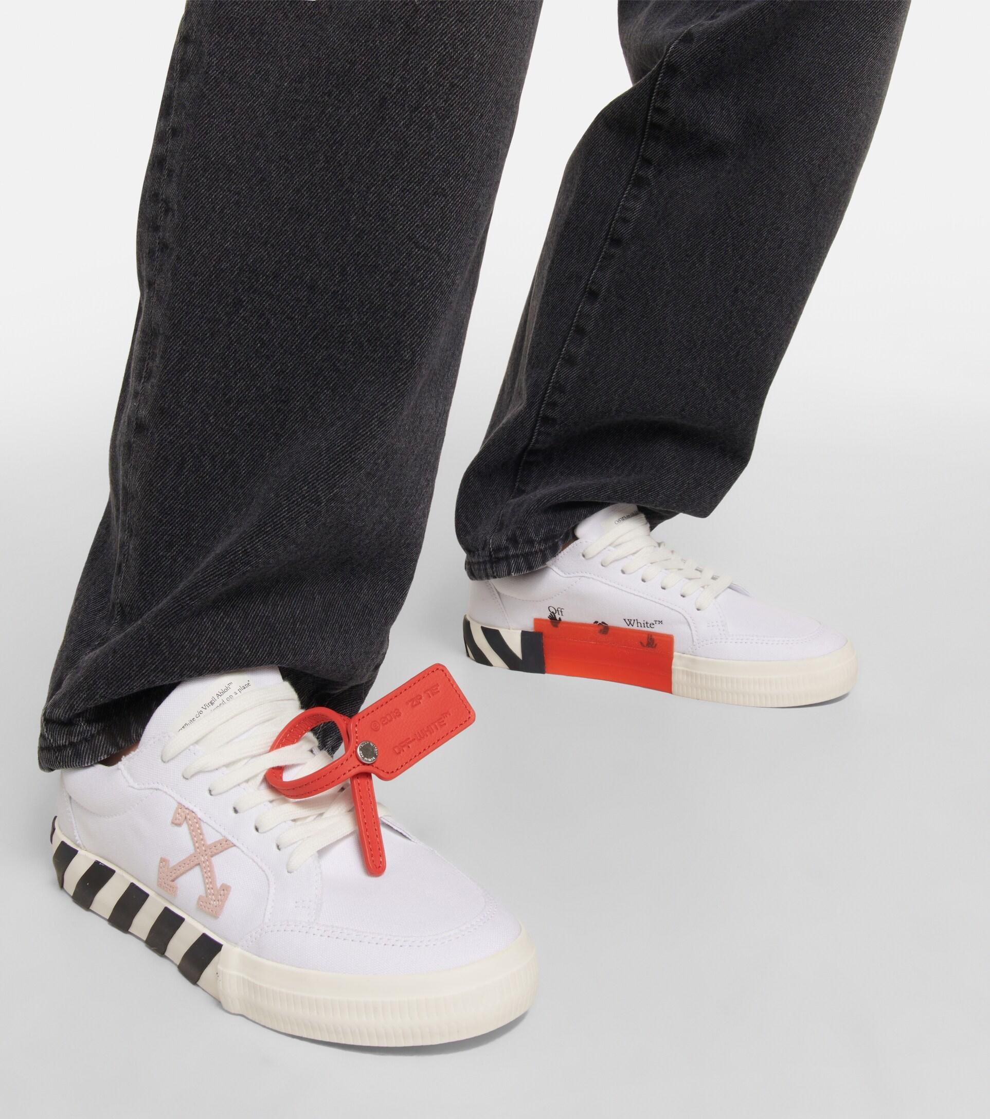 Off-White c/o Virgil Abloh Vulcanized Sneakers in White | Lyst