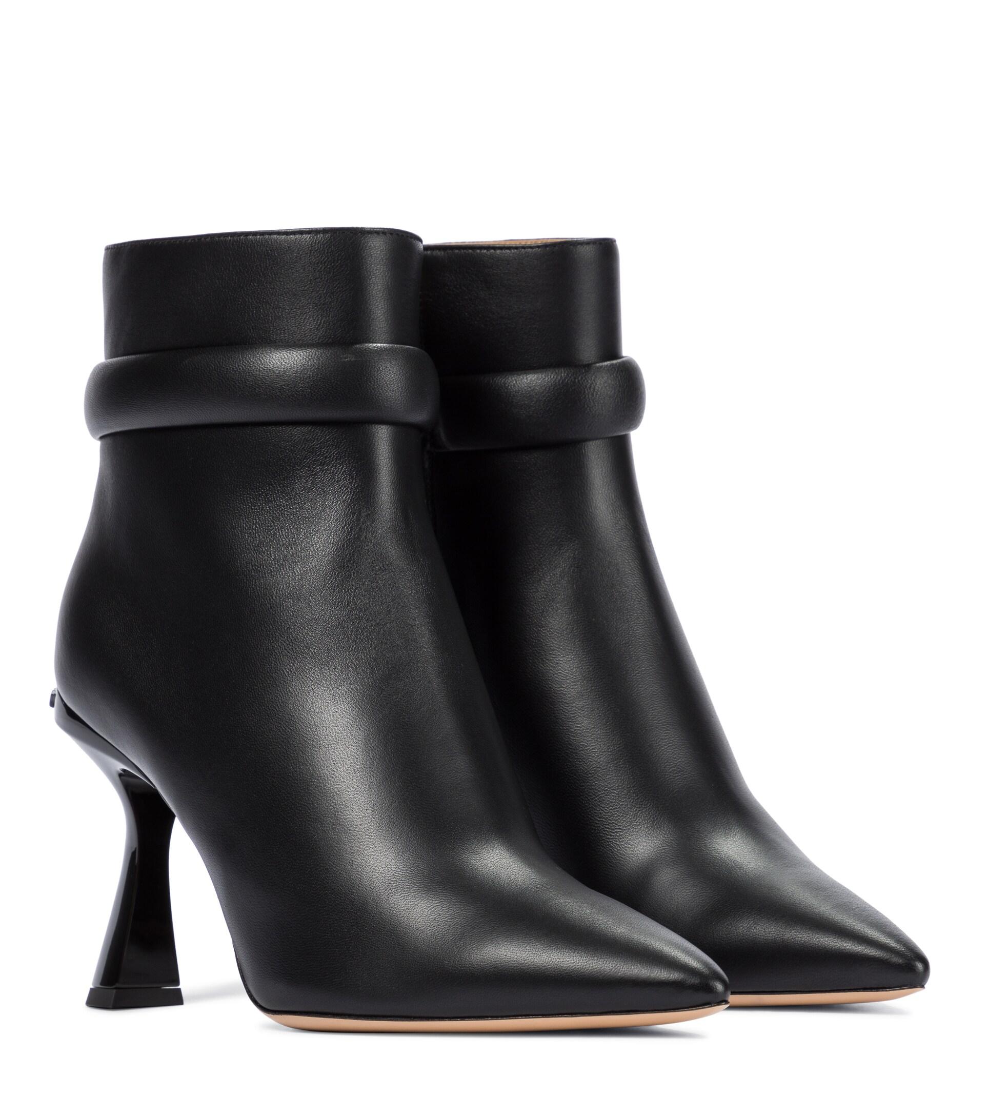 Givenchy Carène Leather Ankle Boots in Black | Lyst